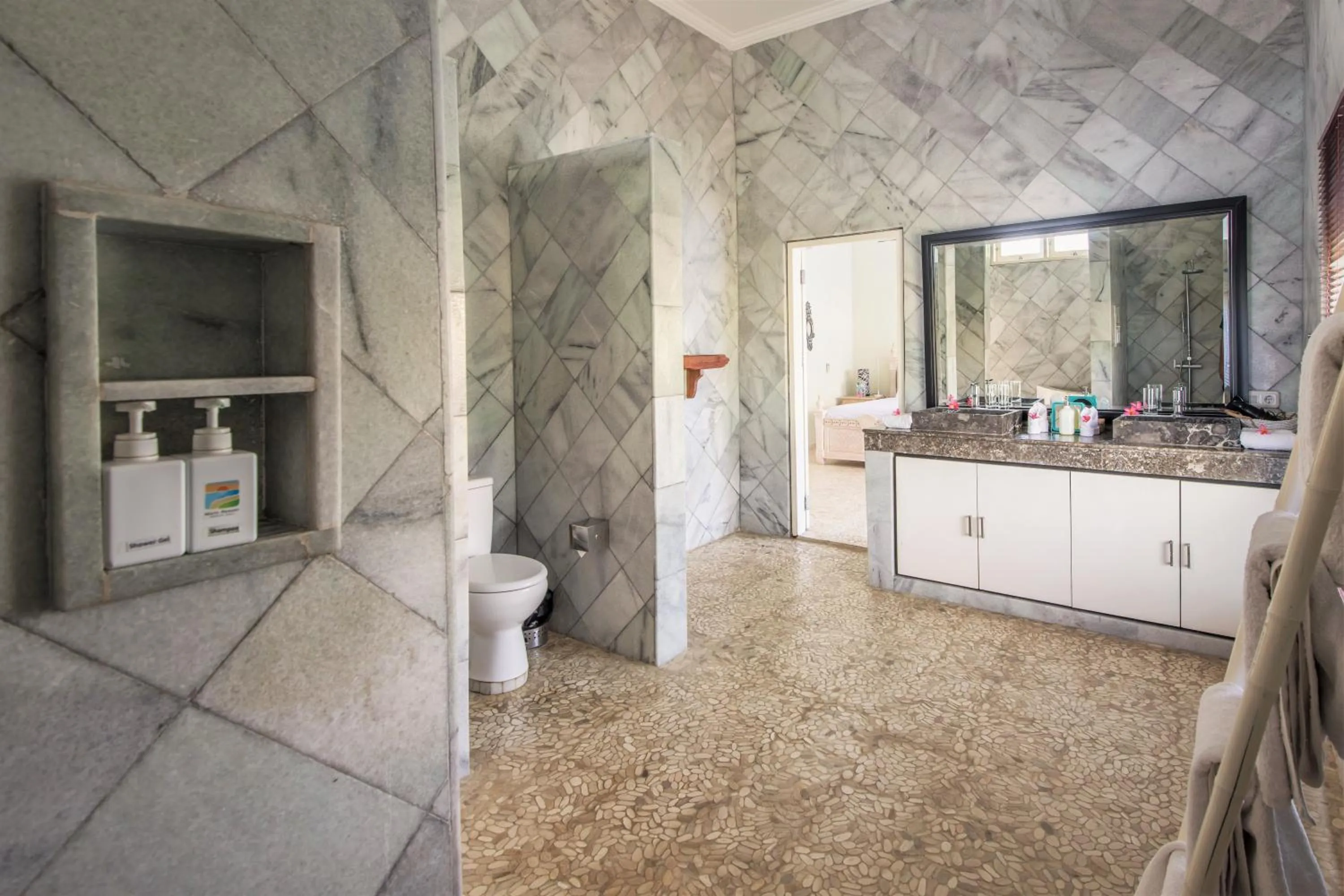 Bathroom in Mayo Resort