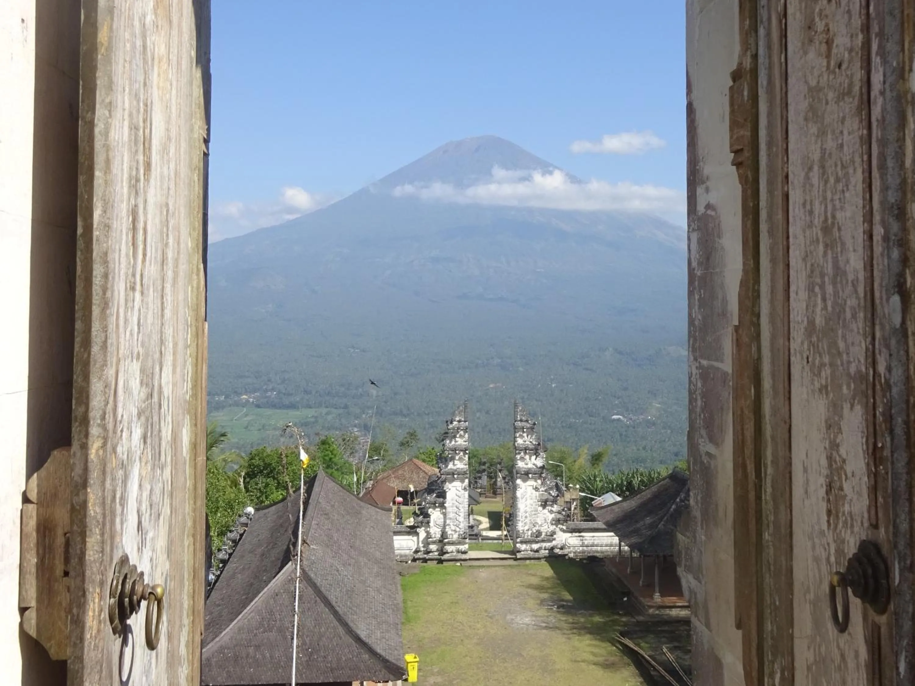 Nearby landmark in Mayo Resort