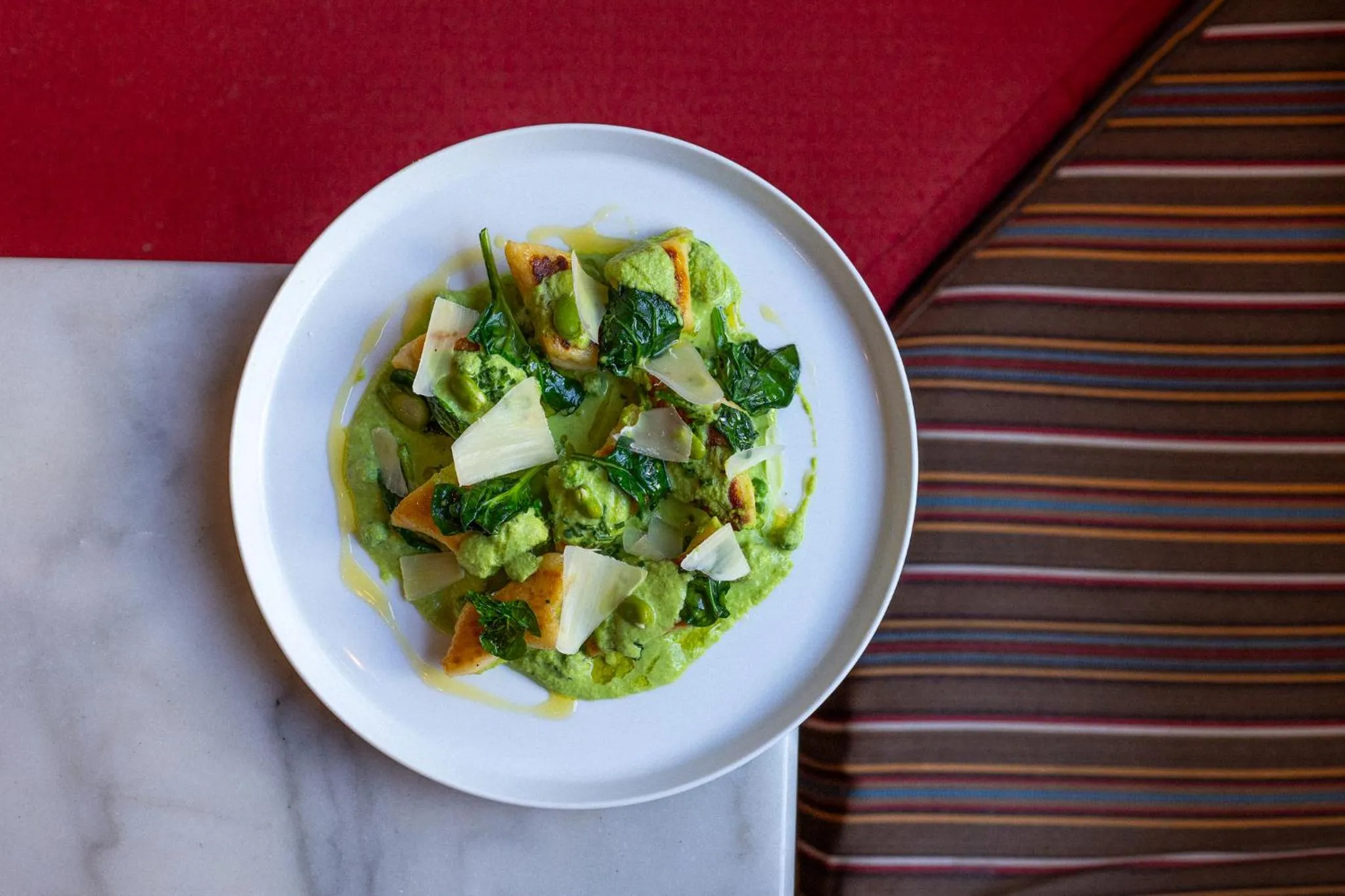 Food and drinks in Artist Residence London