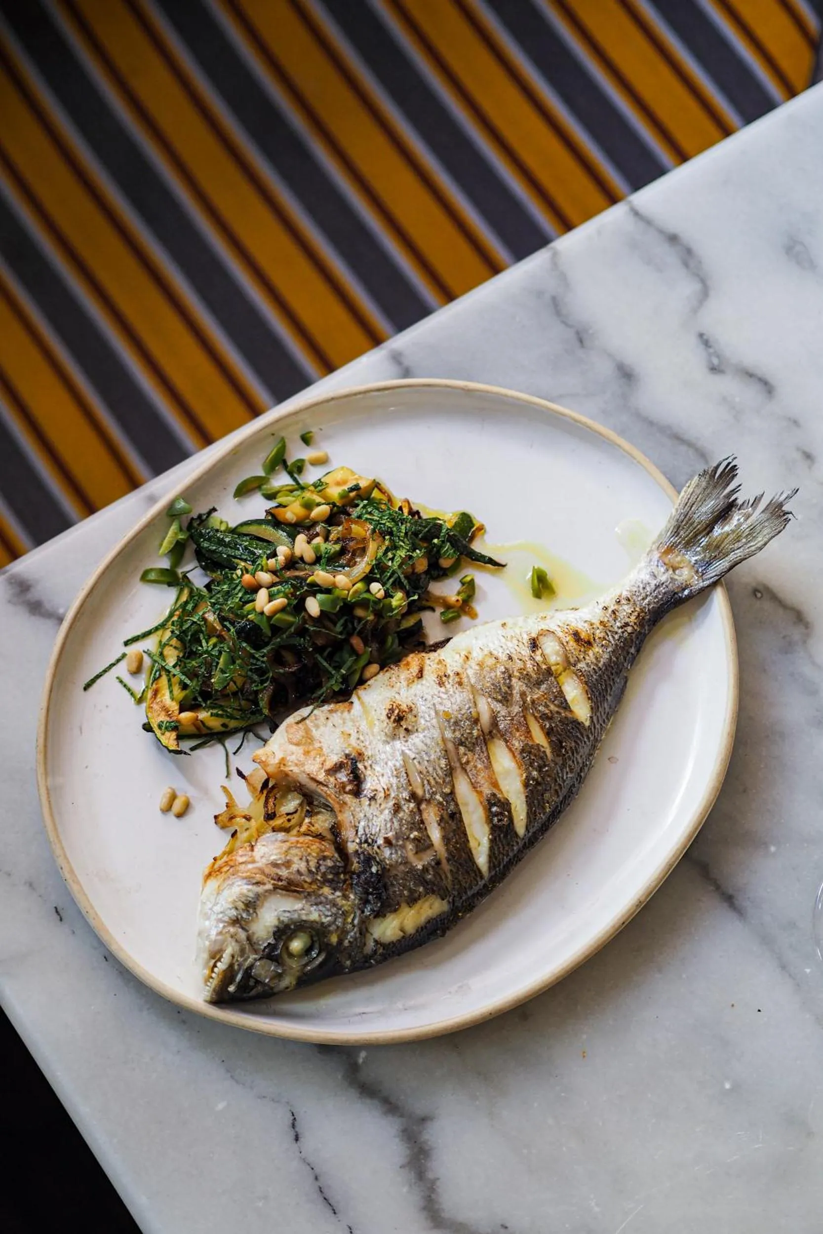 Food and drinks in Artist Residence London