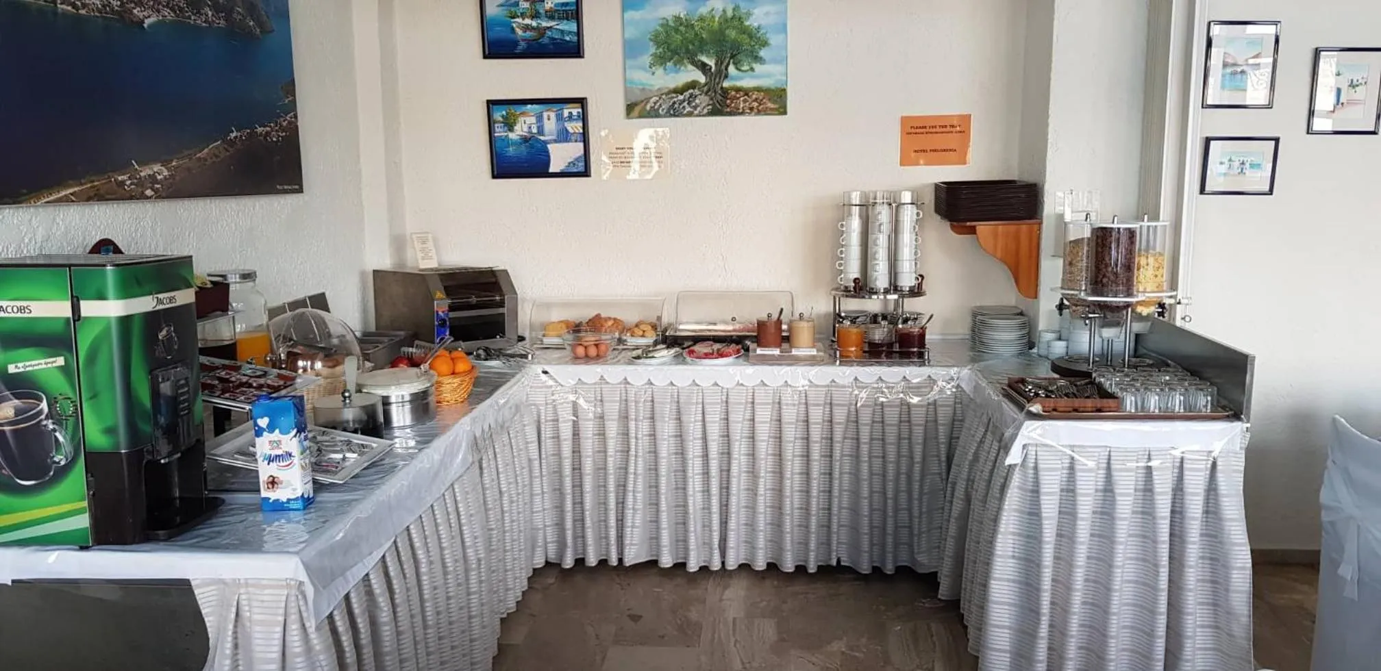 Breakfast in Hotel Philoxenia