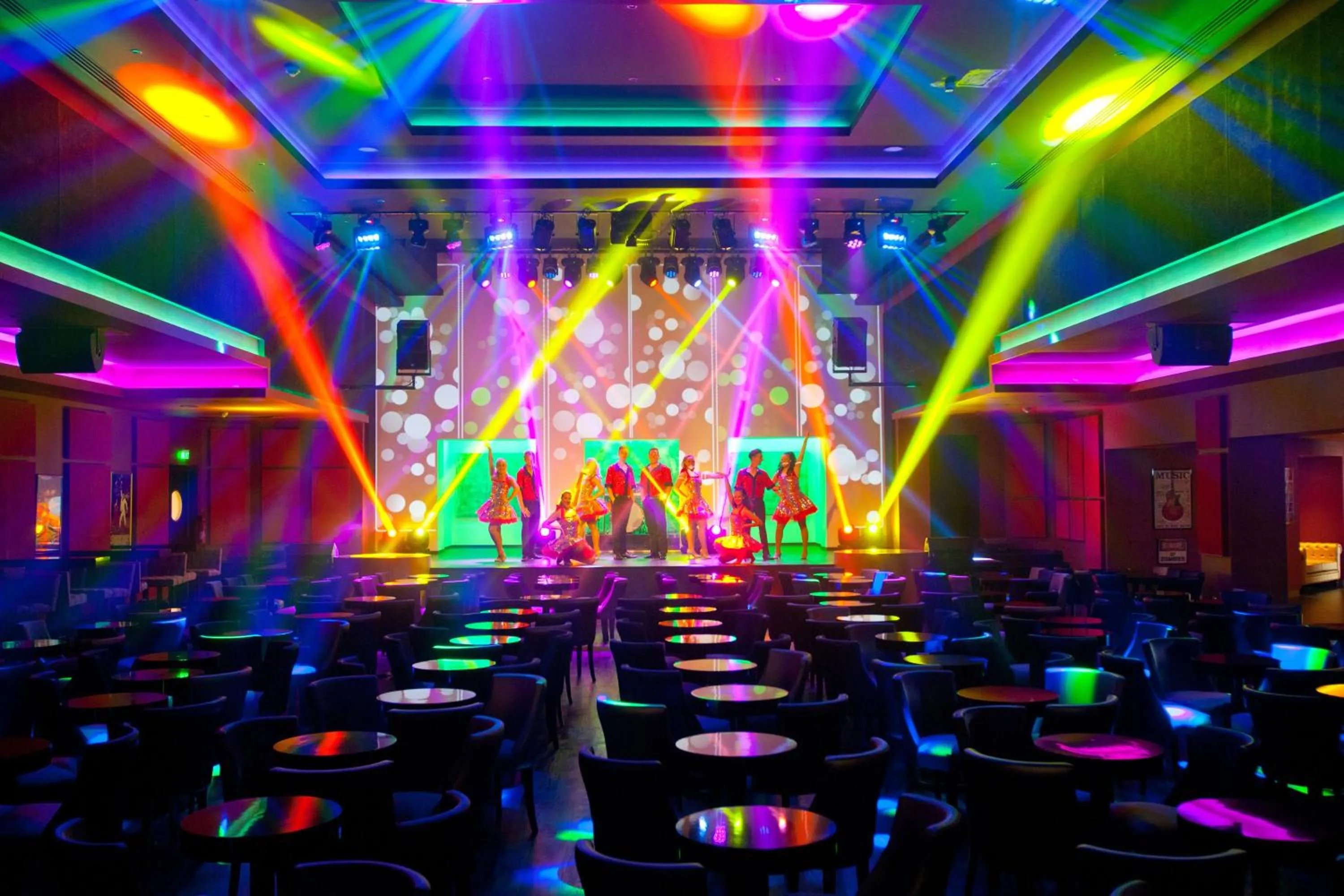 Nightclub / DJ in Olympic Lagoon Resort Paphos