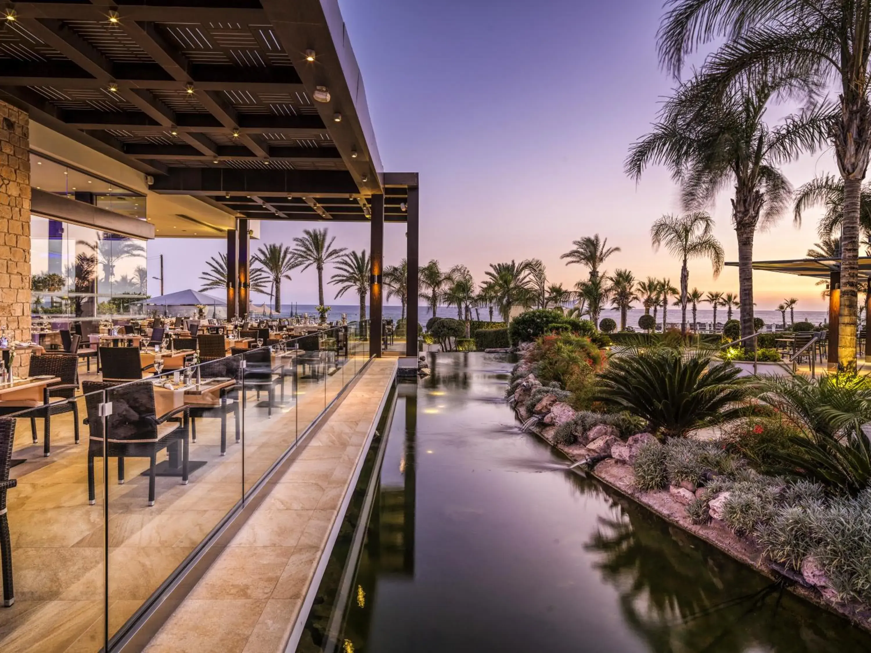 Restaurant/places to eat in Olympic Lagoon Resort Paphos Restaurant/places to eat in Olympic Lagoon Resort Paphos