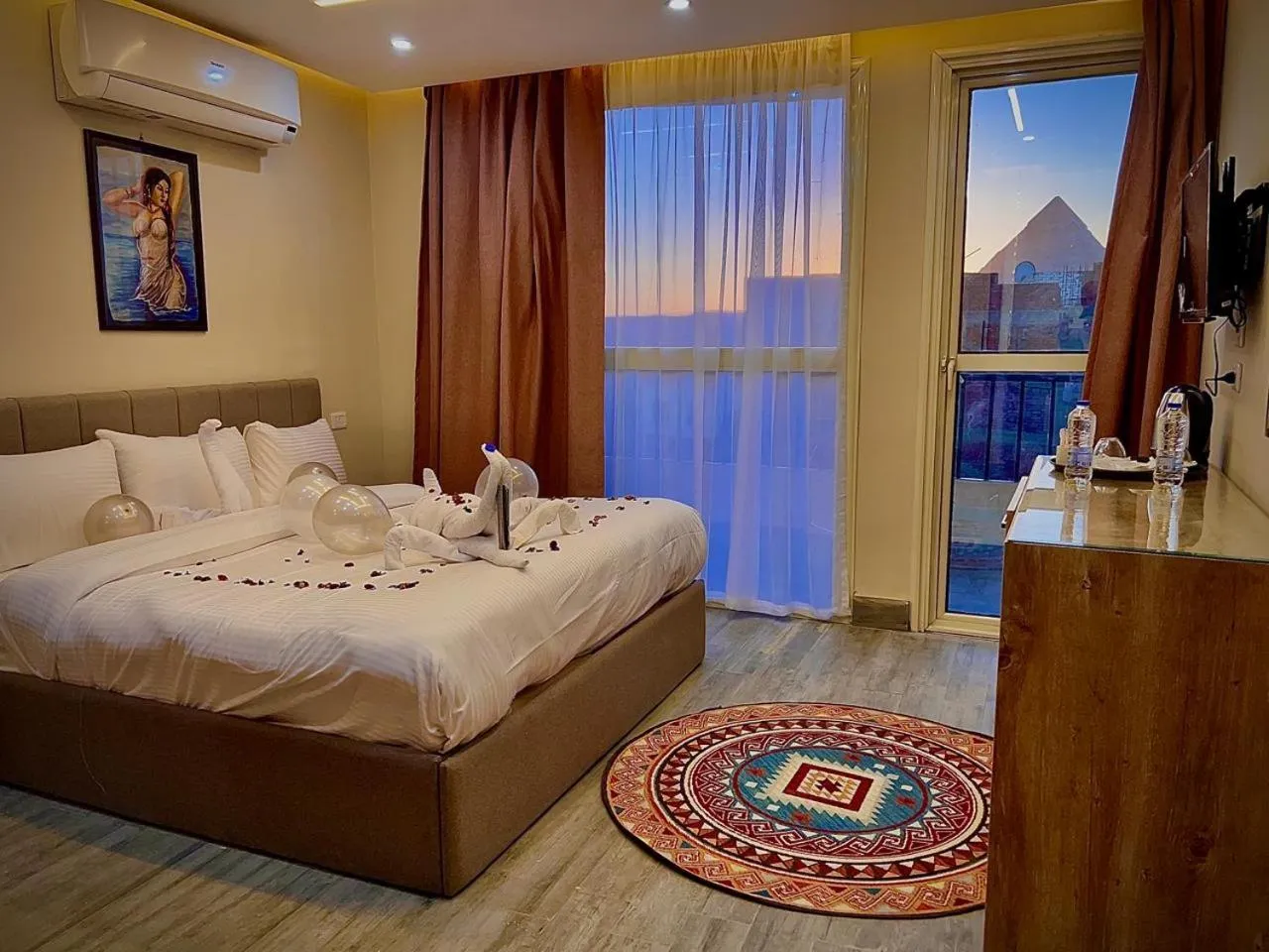 Bed in Pyramids Hotel