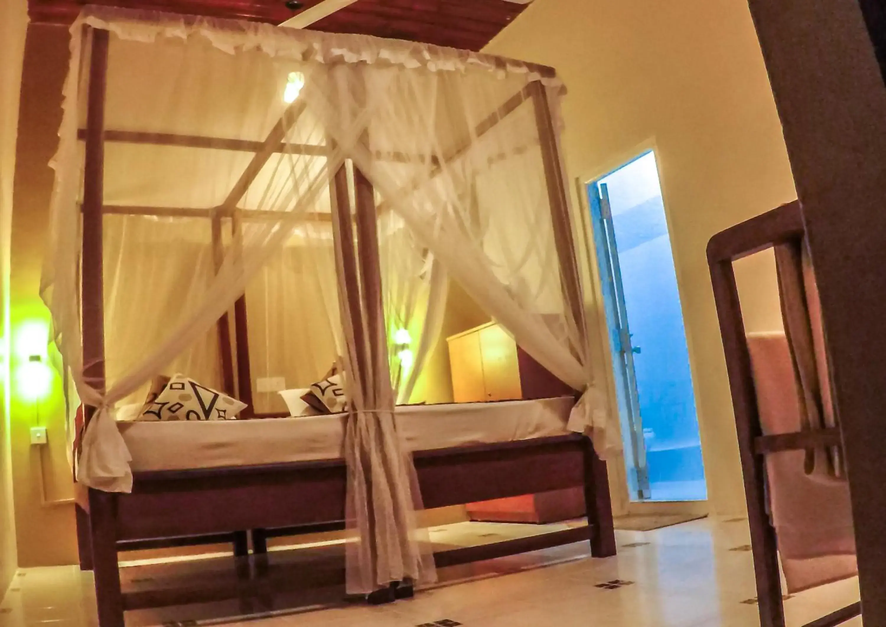 Standard Double or Twin Room in Wijenayake's - Beach Haven Guest House - Galle Fort Standard Double or Twin Room in Wijenayake's - Beach Haven Guest House - Galle Fort