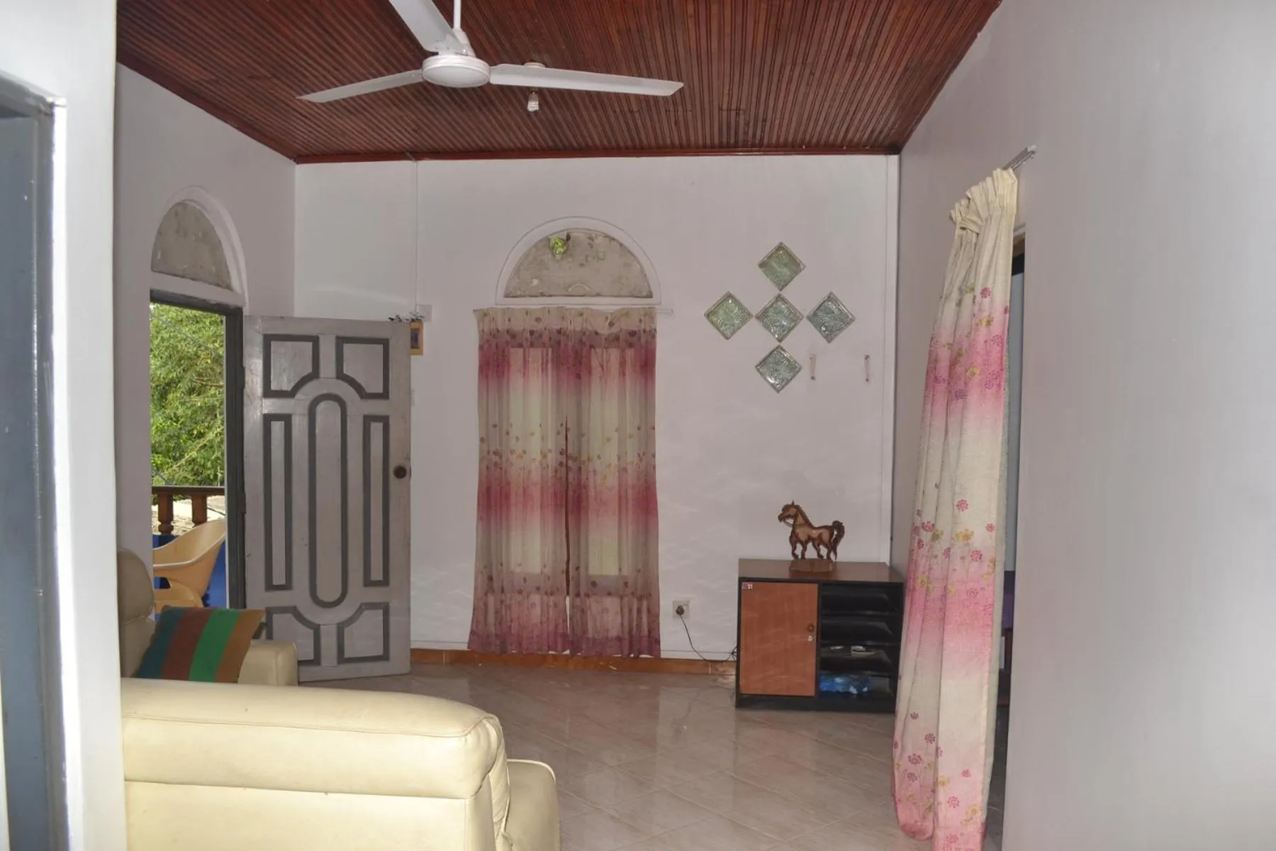 Seating area in Hotel Thilon