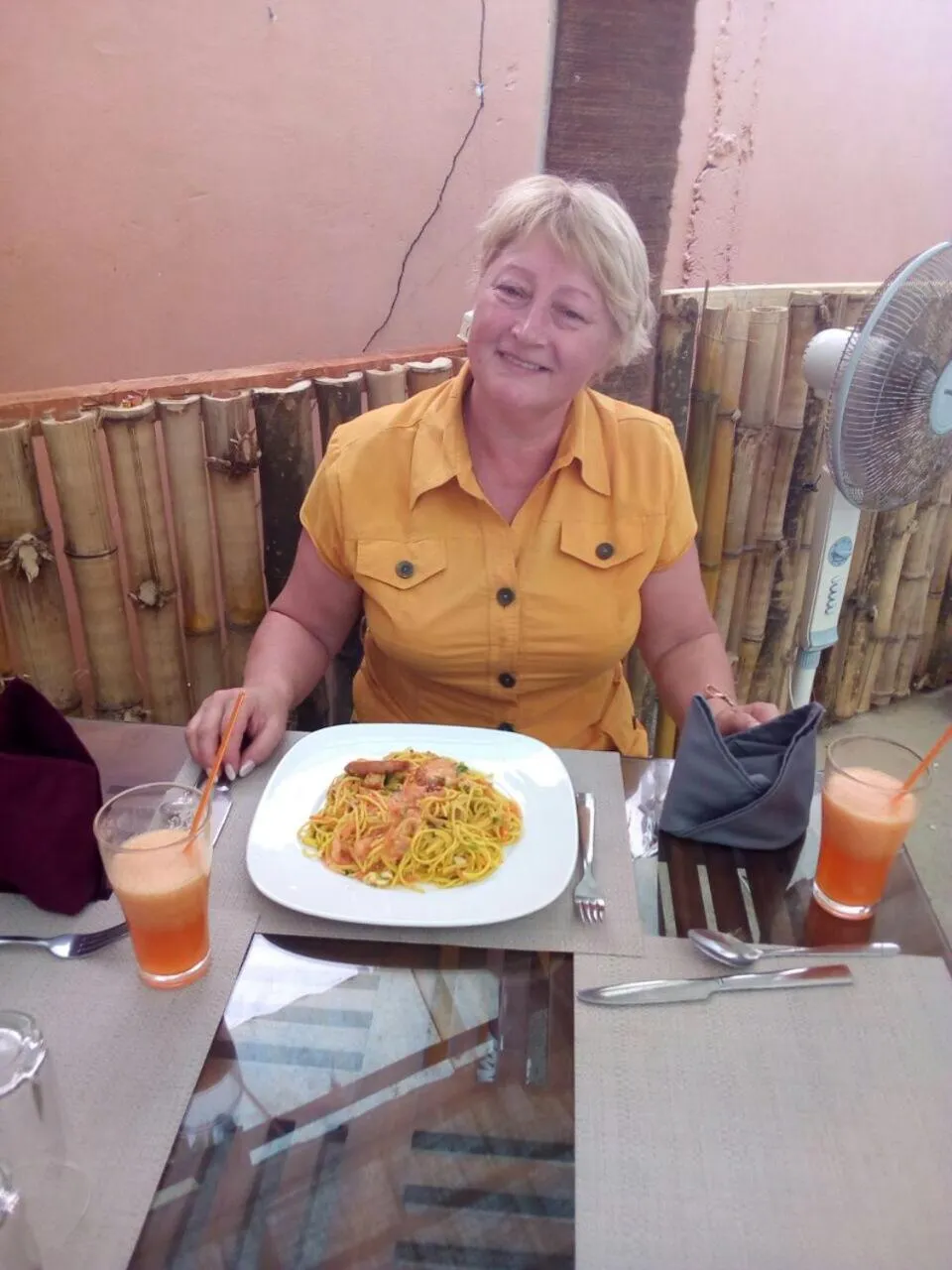 People in Hotel Thilon