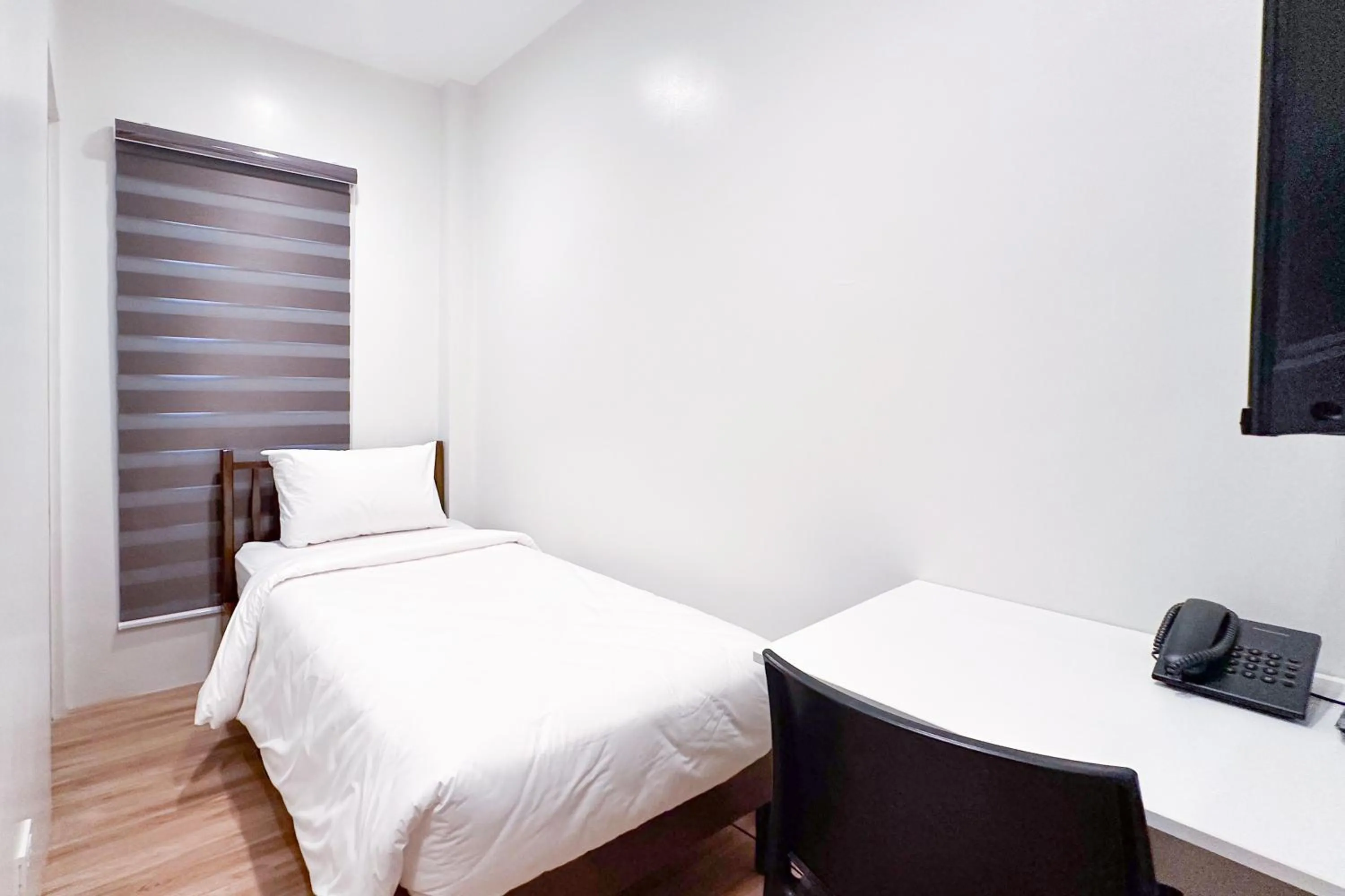 Bed in SANTOS Pension House