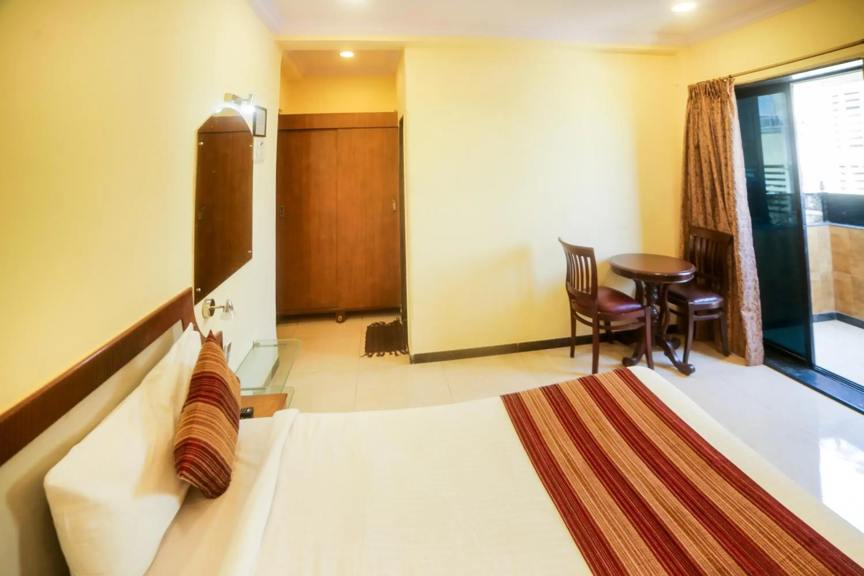 Photo of the whole room, Bed in Hotel Lucky Bandra Photo of the whole room, Bed in Hotel Lucky Bandra