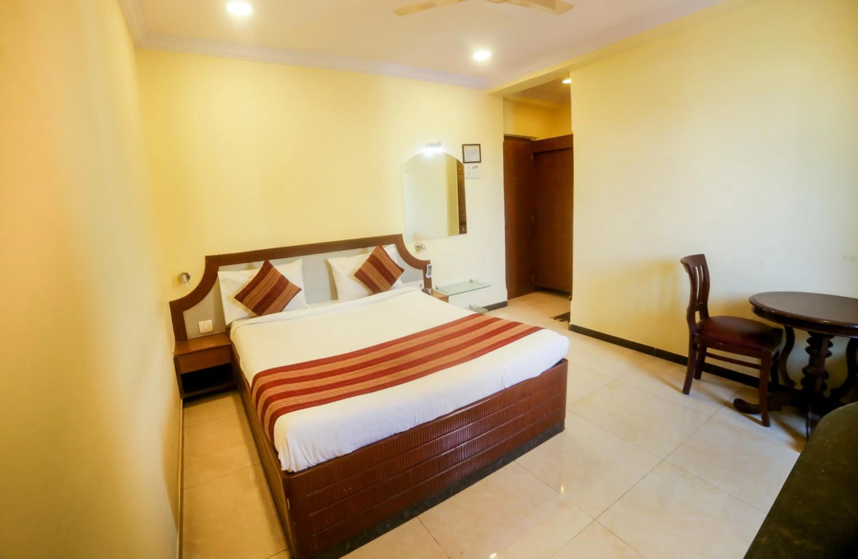 Photo of the whole room, Bed in Hotel Lucky Bandra