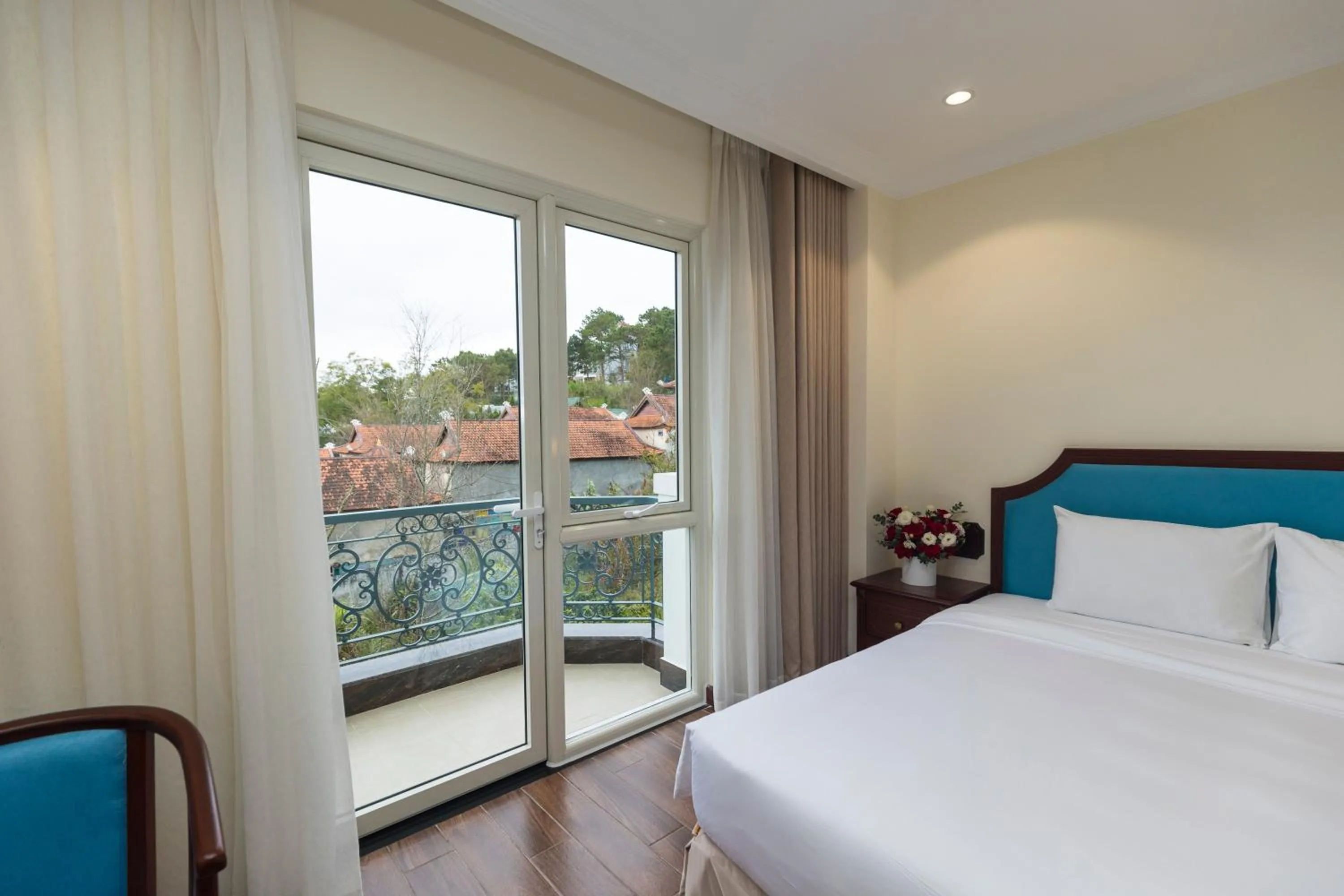 Balcony/Terrace, Bed in CALYSSA HOTELS & VILLAGE