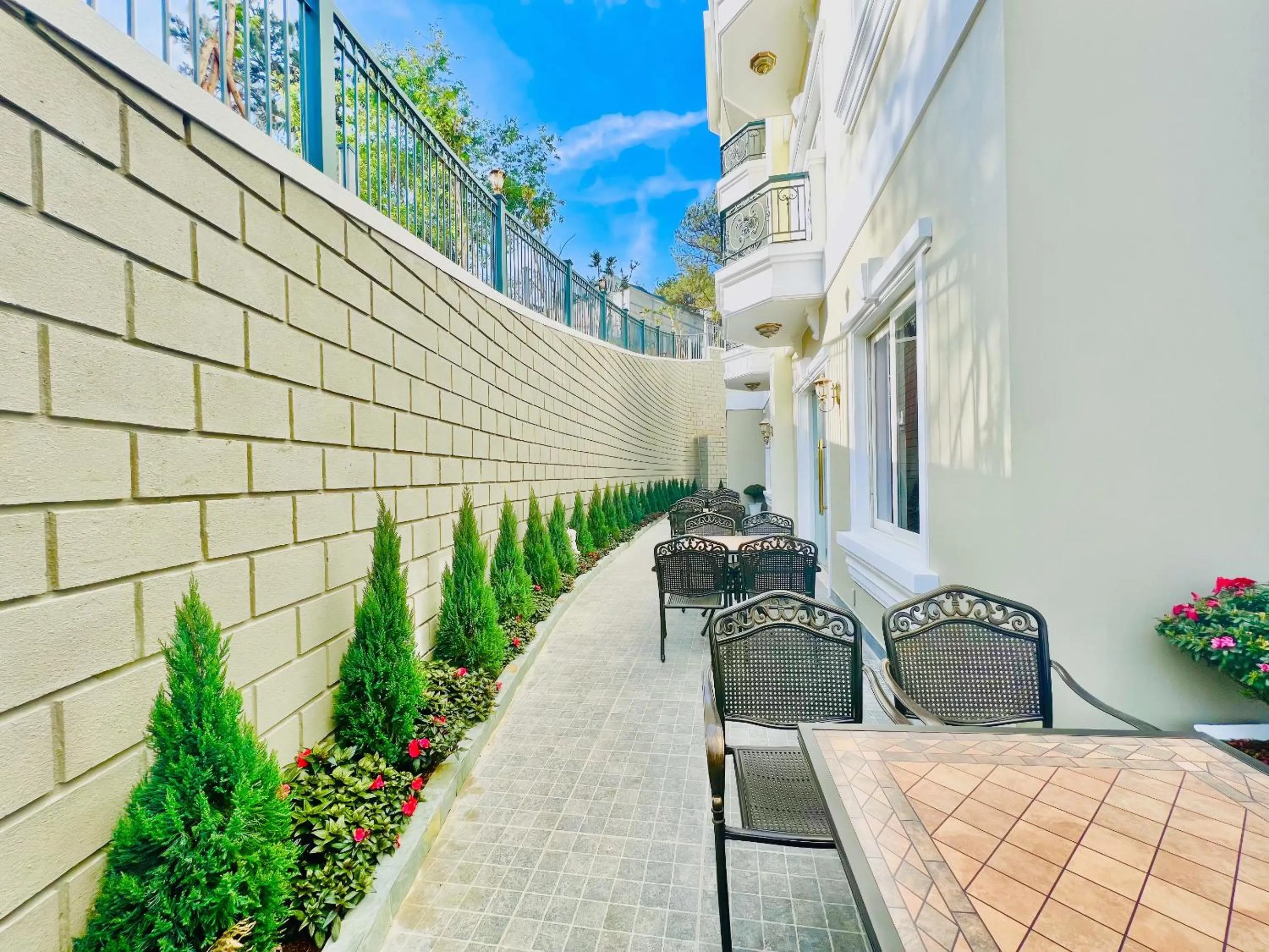 Restaurant/places to eat in CALYSSA HOTELS & VILLAGE