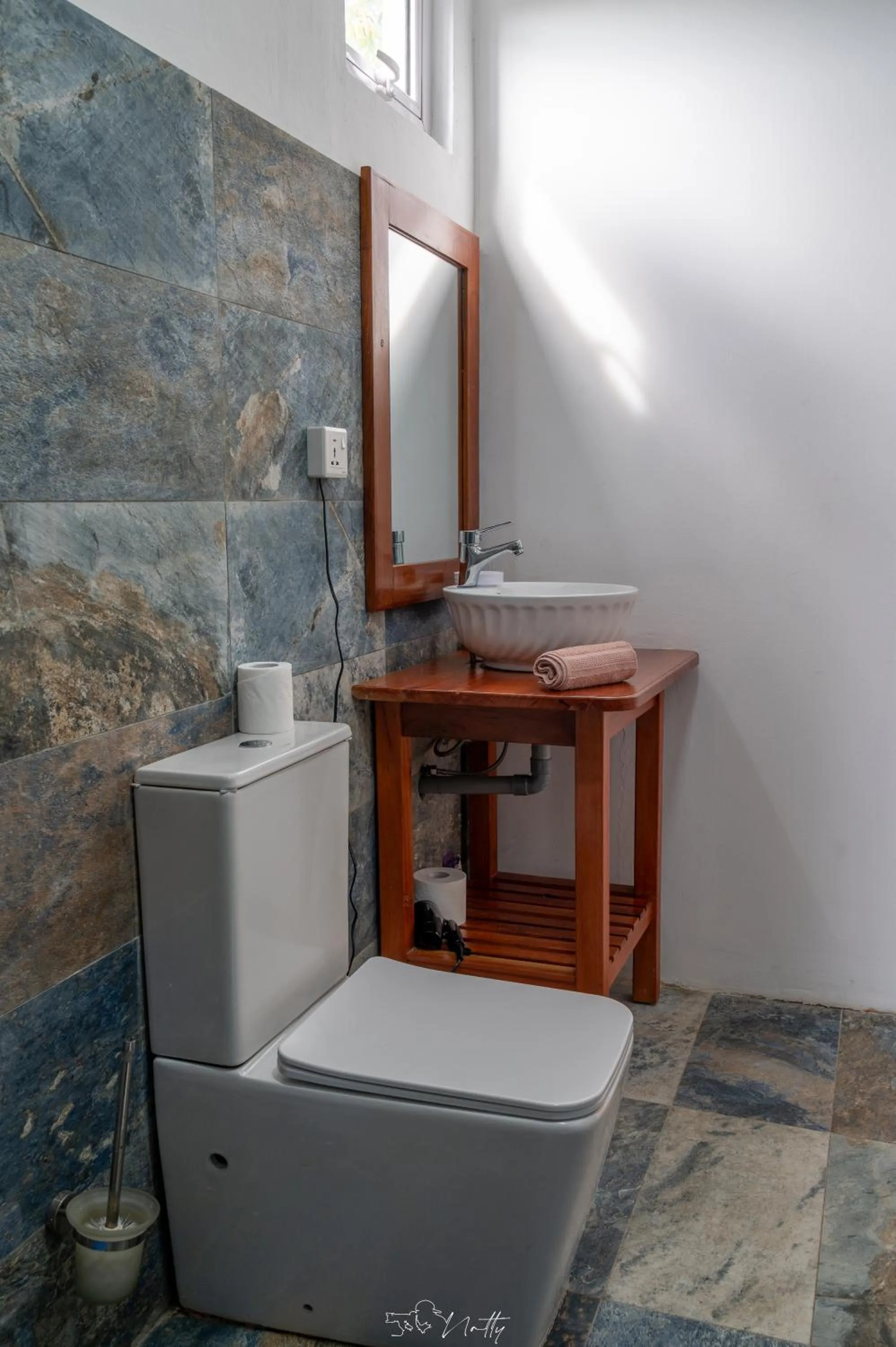 Toilet in Residence Foulsafat