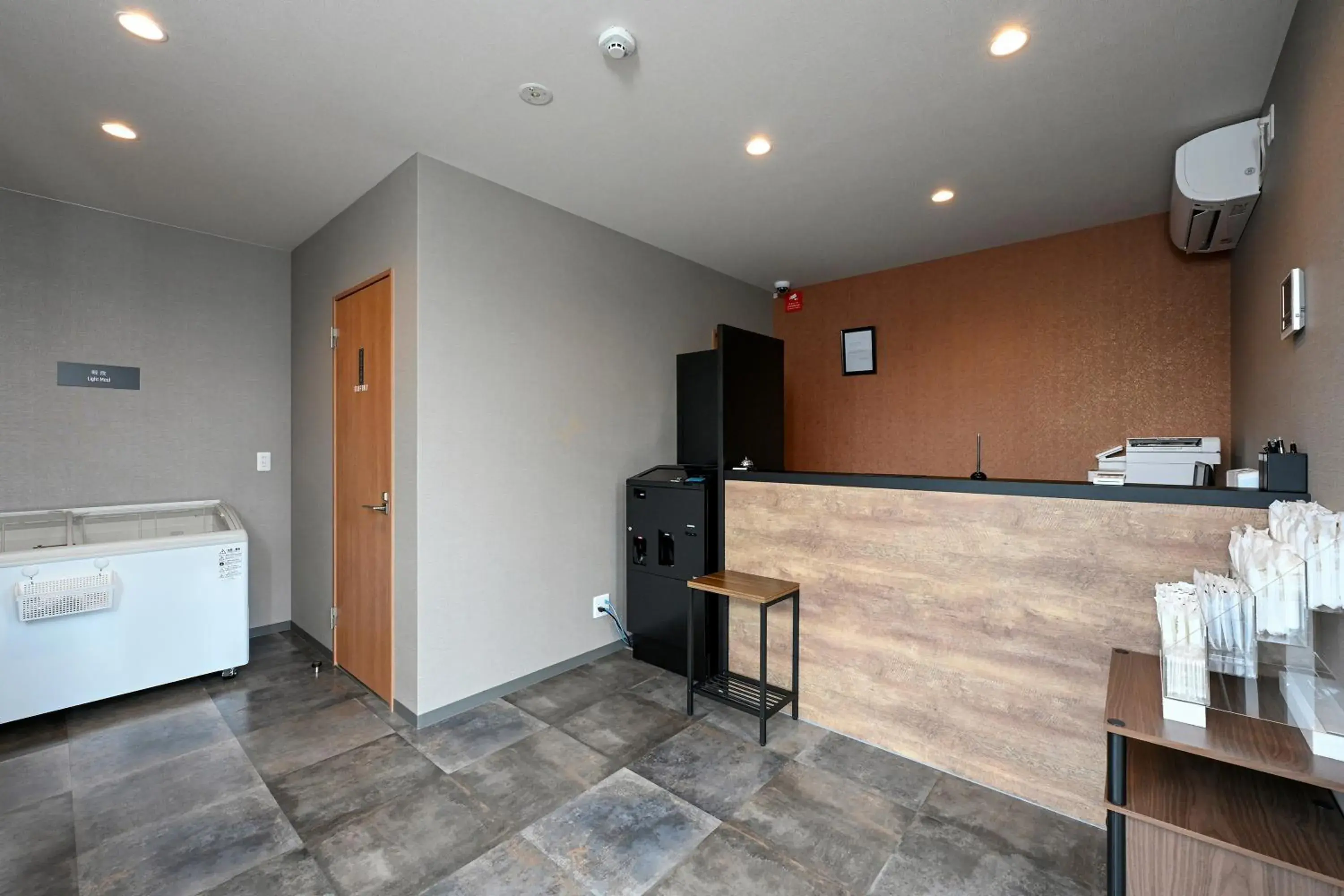 Lobby or reception in HOTEL R9 The Yard Nakama Lobby or reception in HOTEL R9 The Yard Nakama