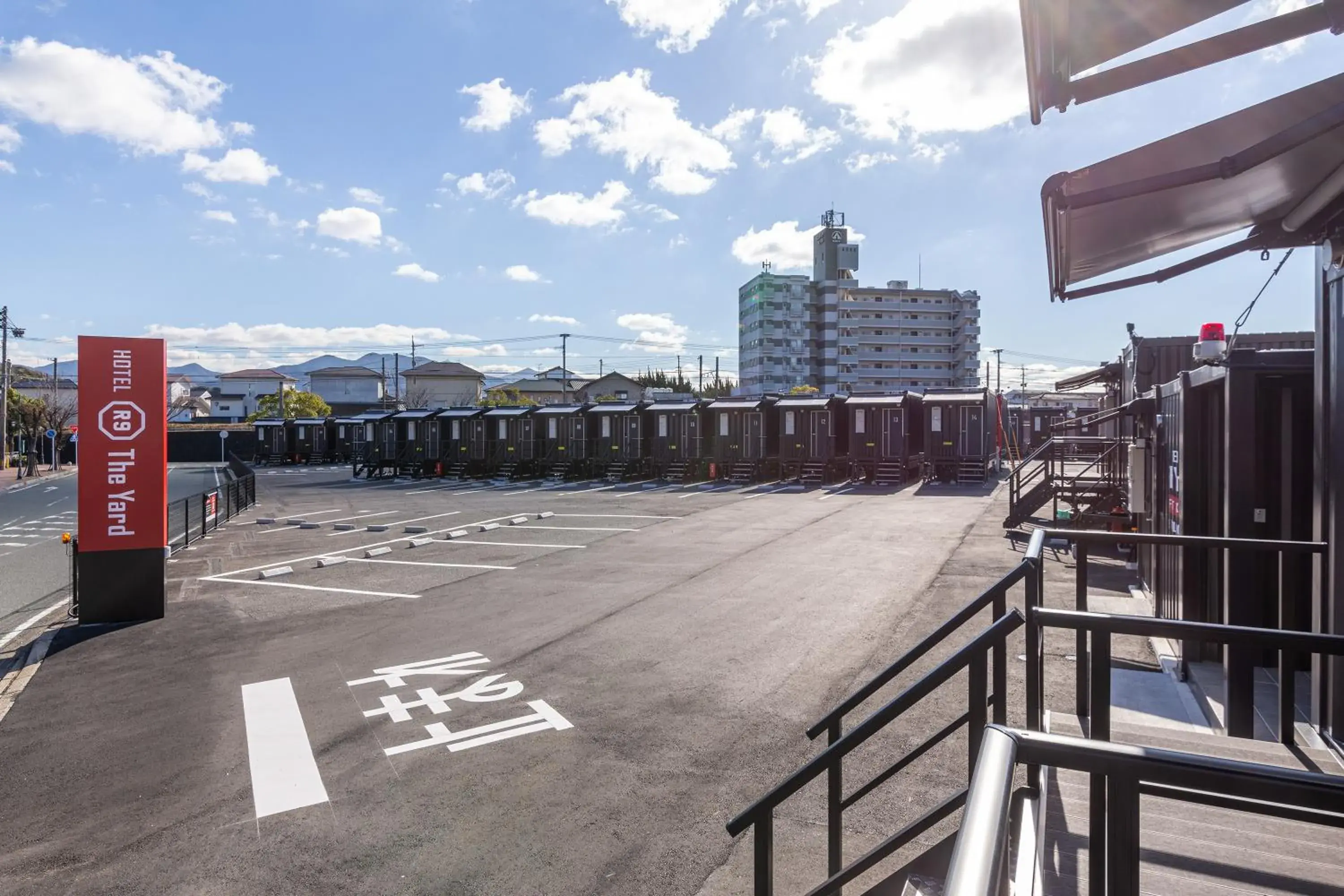 Property building in HOTEL R9 The Yard Nakama Property building in HOTEL R9 The Yard Nakama