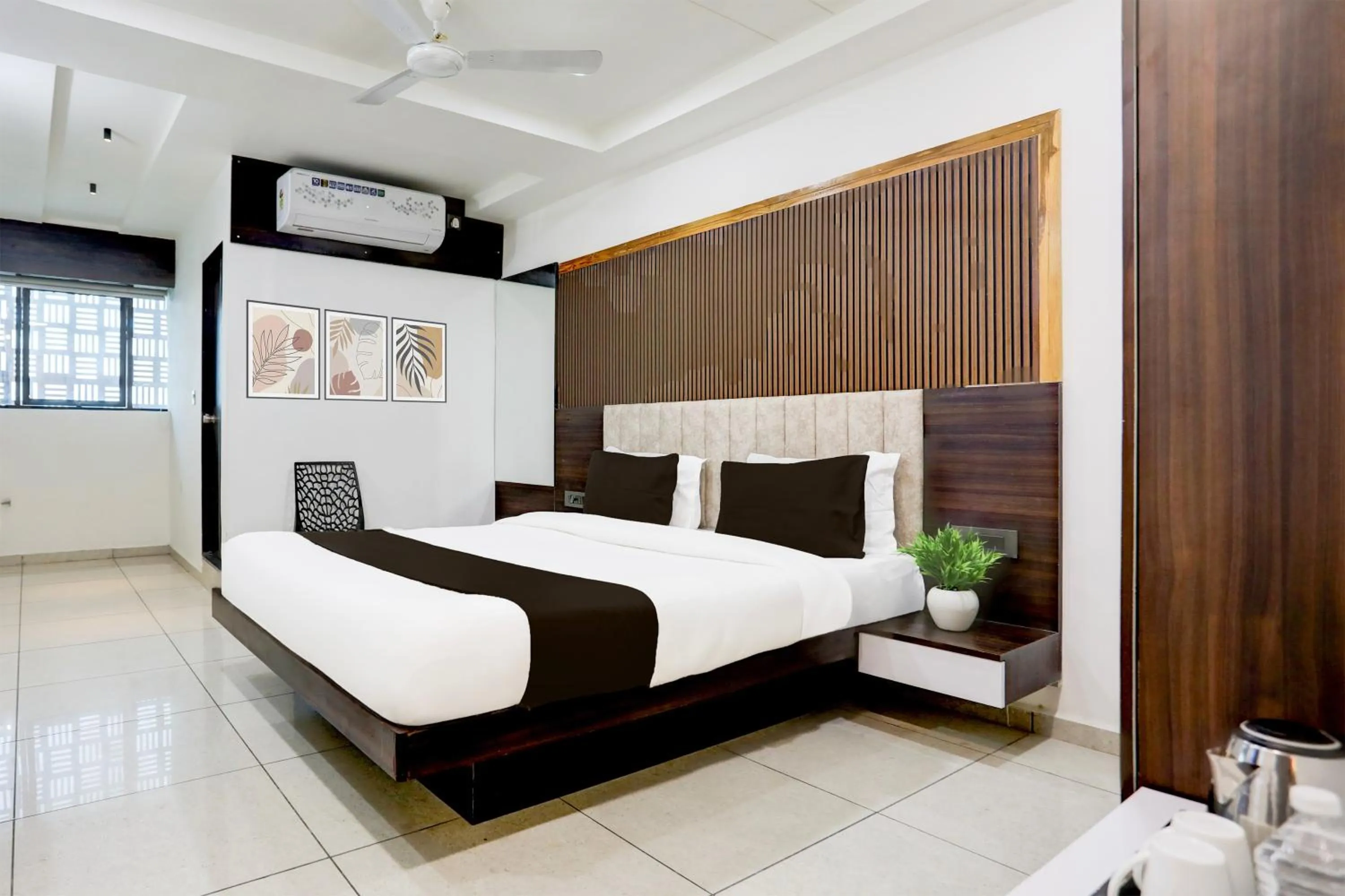 Bedroom, Bed in Super Hotel O Nana Chiloda Near Airport Formerly Green Valley