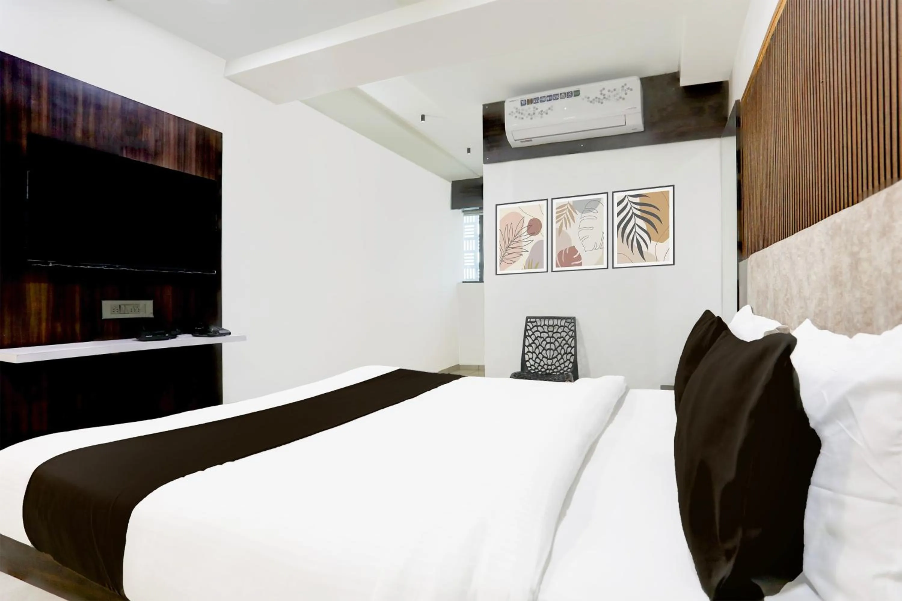 Bedroom, Bed in Super Hotel O Nana Chiloda Near Airport Formerly Green Valley