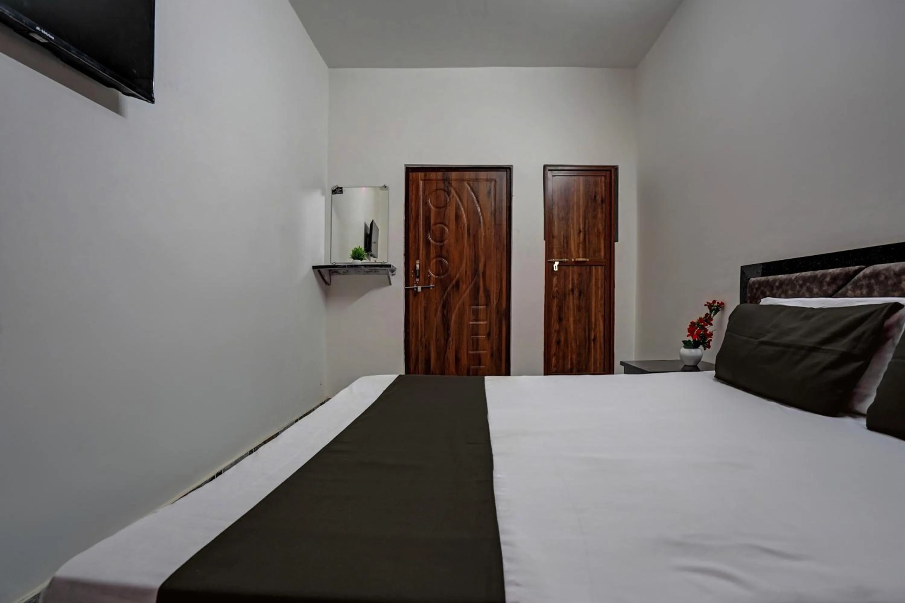 Bedroom, Bed in Hotel O VS GALAXY