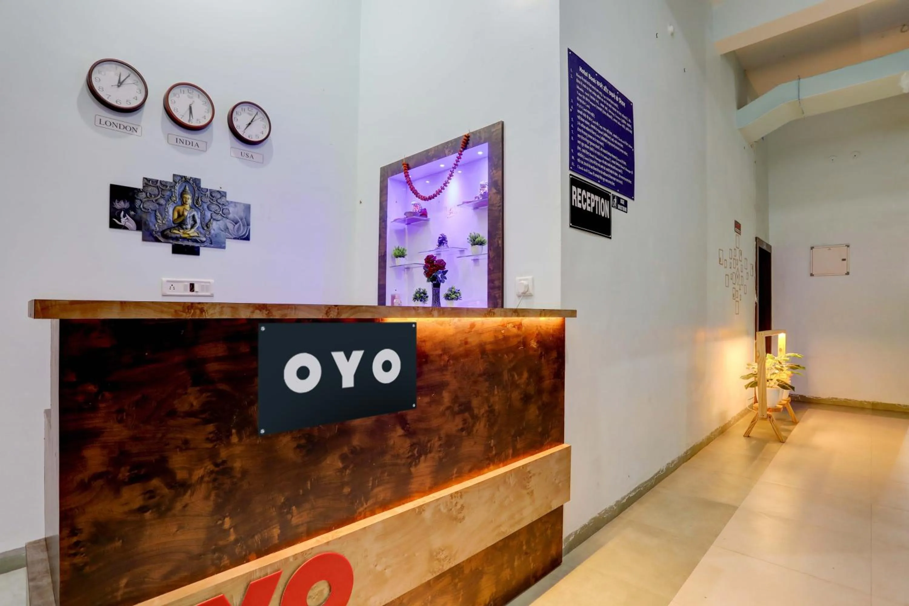 Lobby or reception in Hotel O Blue Moon