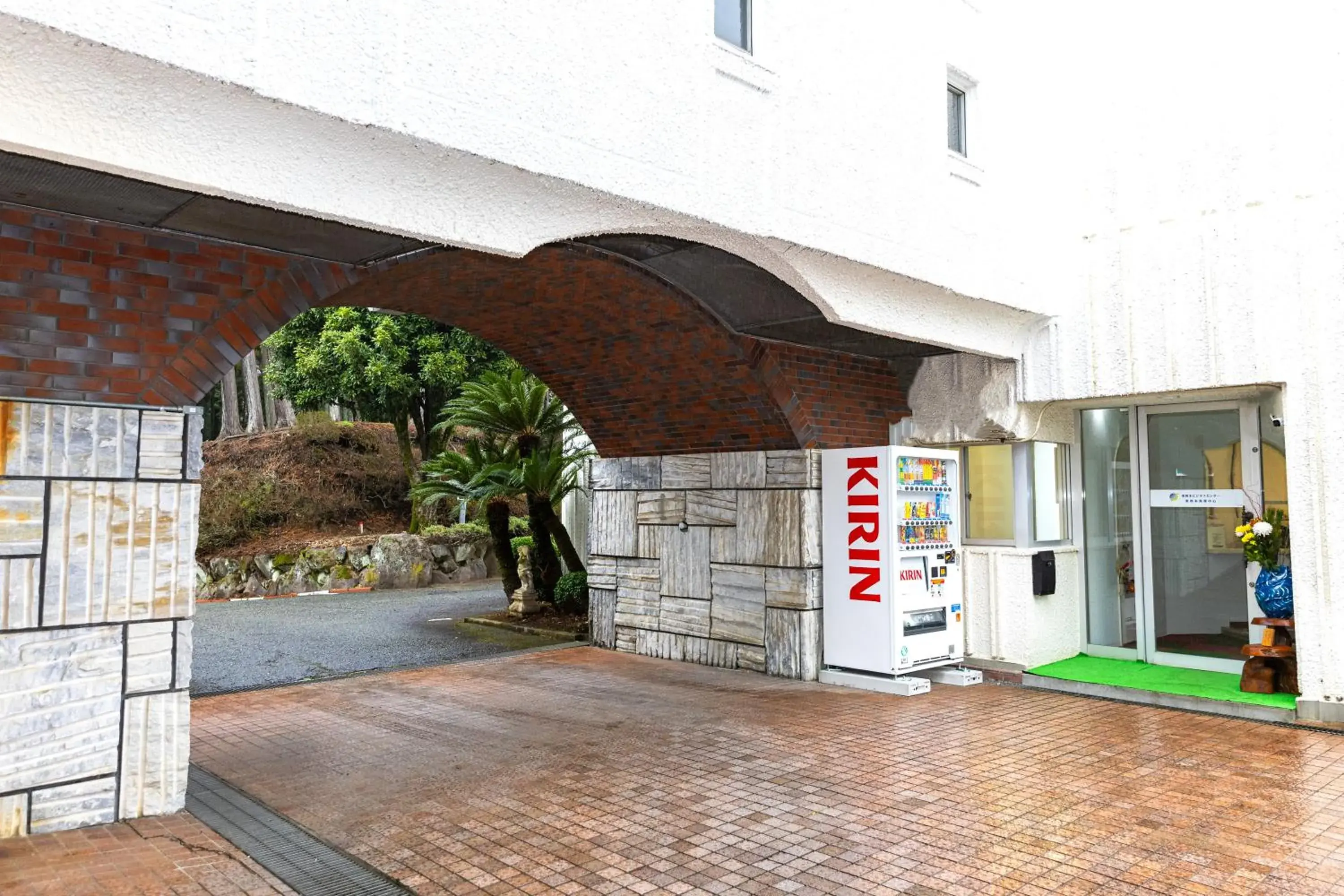 Property building in Higashi Kumamoto Business Center Property building in Higashi Kumamoto Business Center