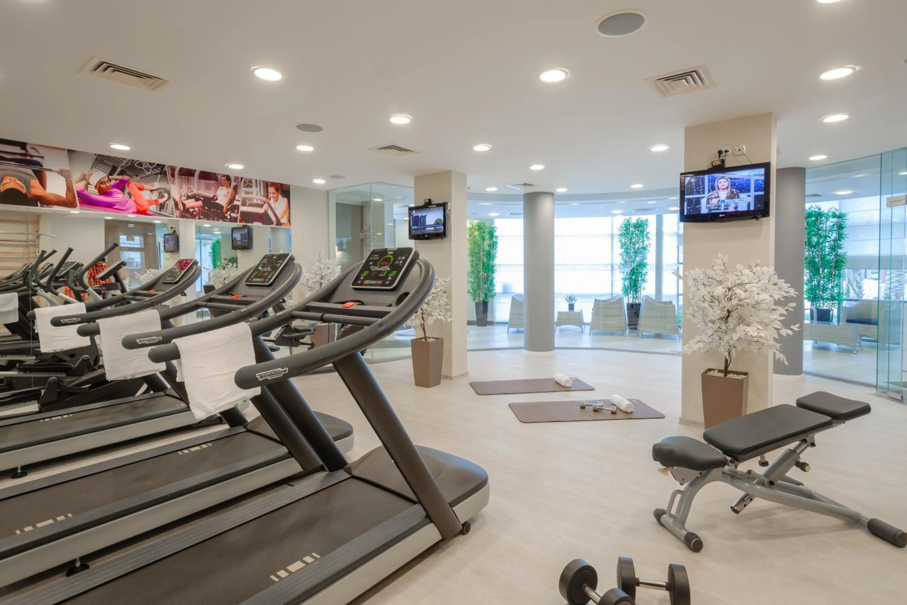 Fitness centre/facilities in Leonardo Plaza Ashdod