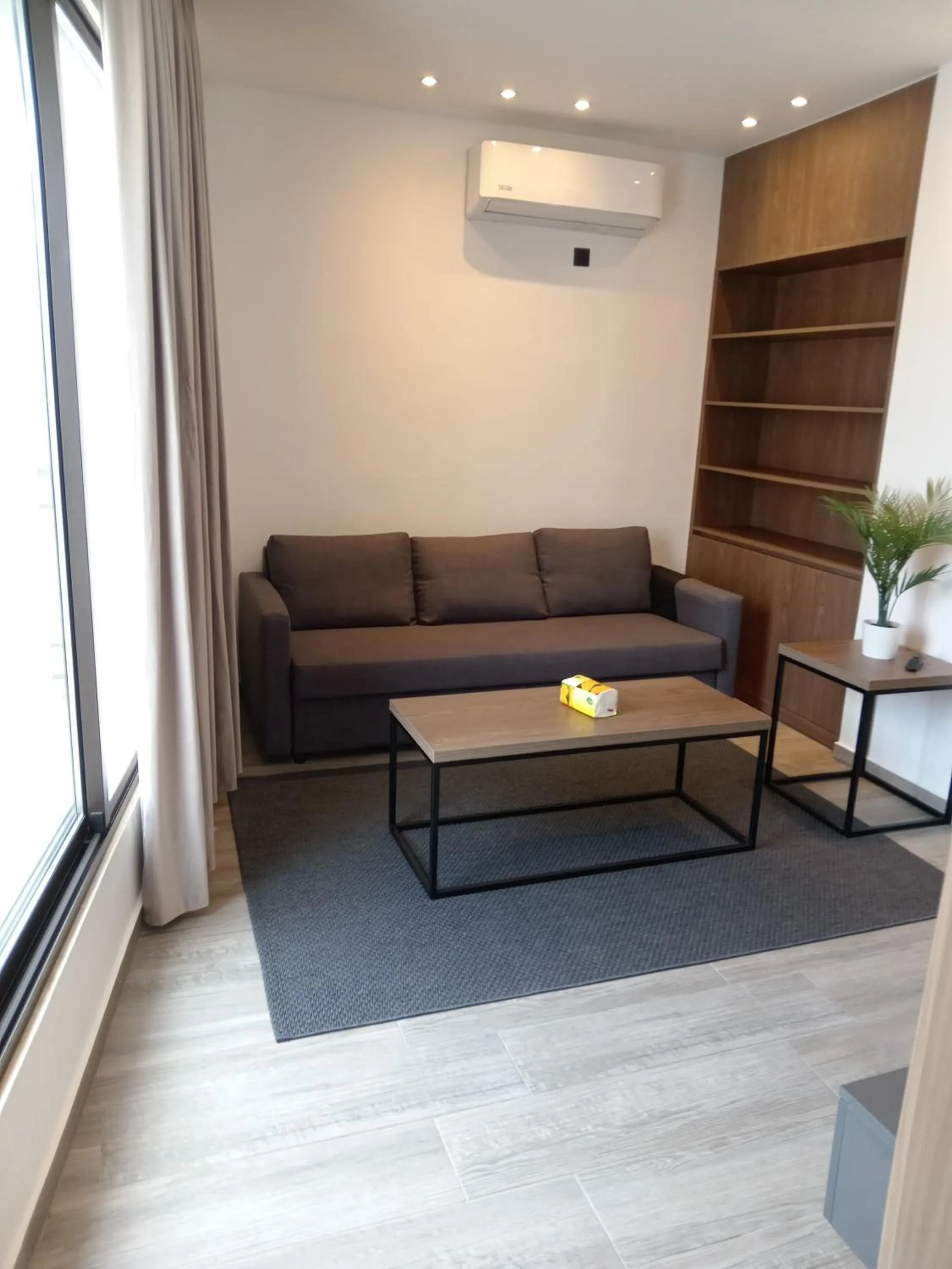 Living room in Alshakreen suites