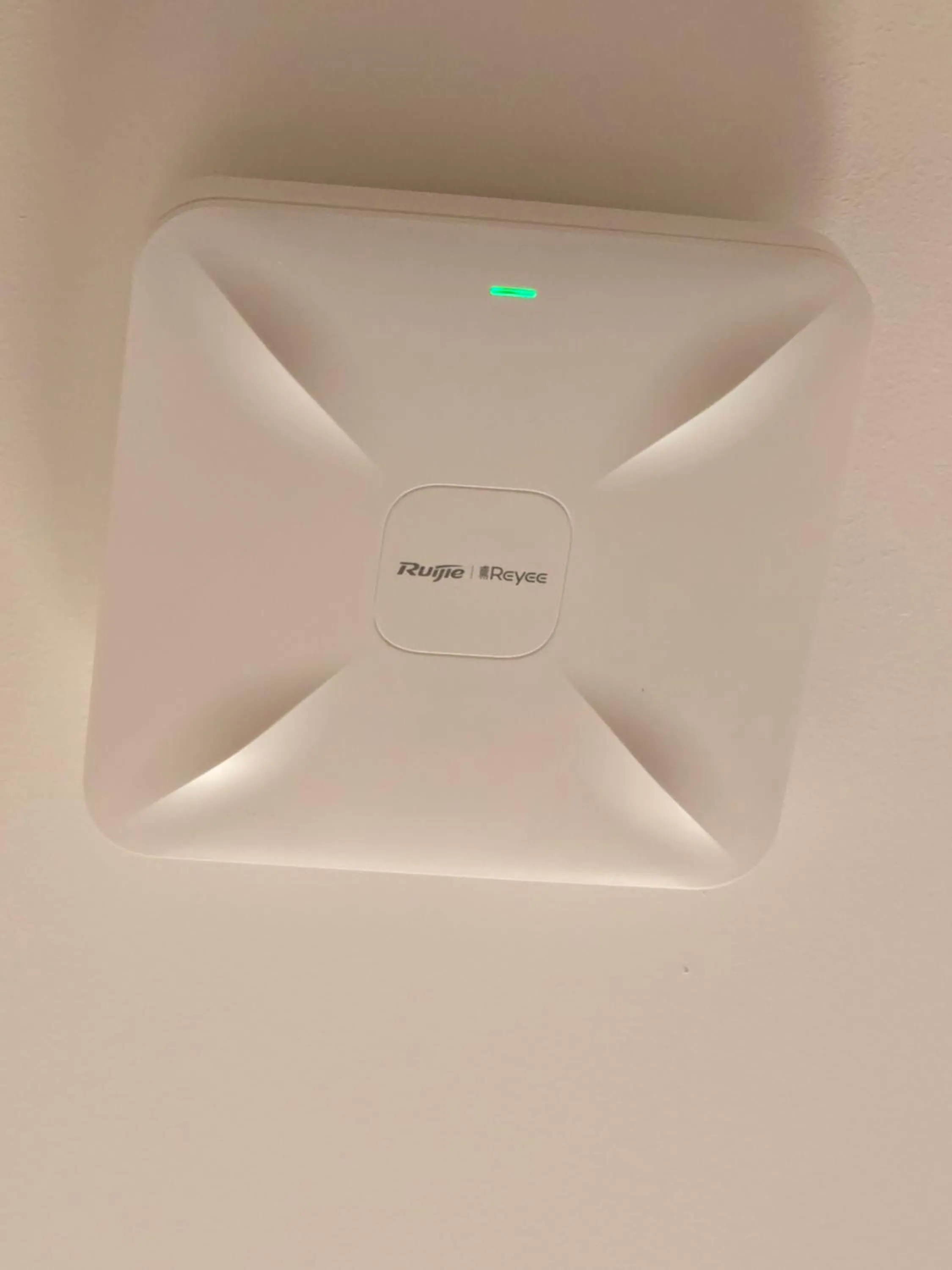 internet in Alshakreen suites