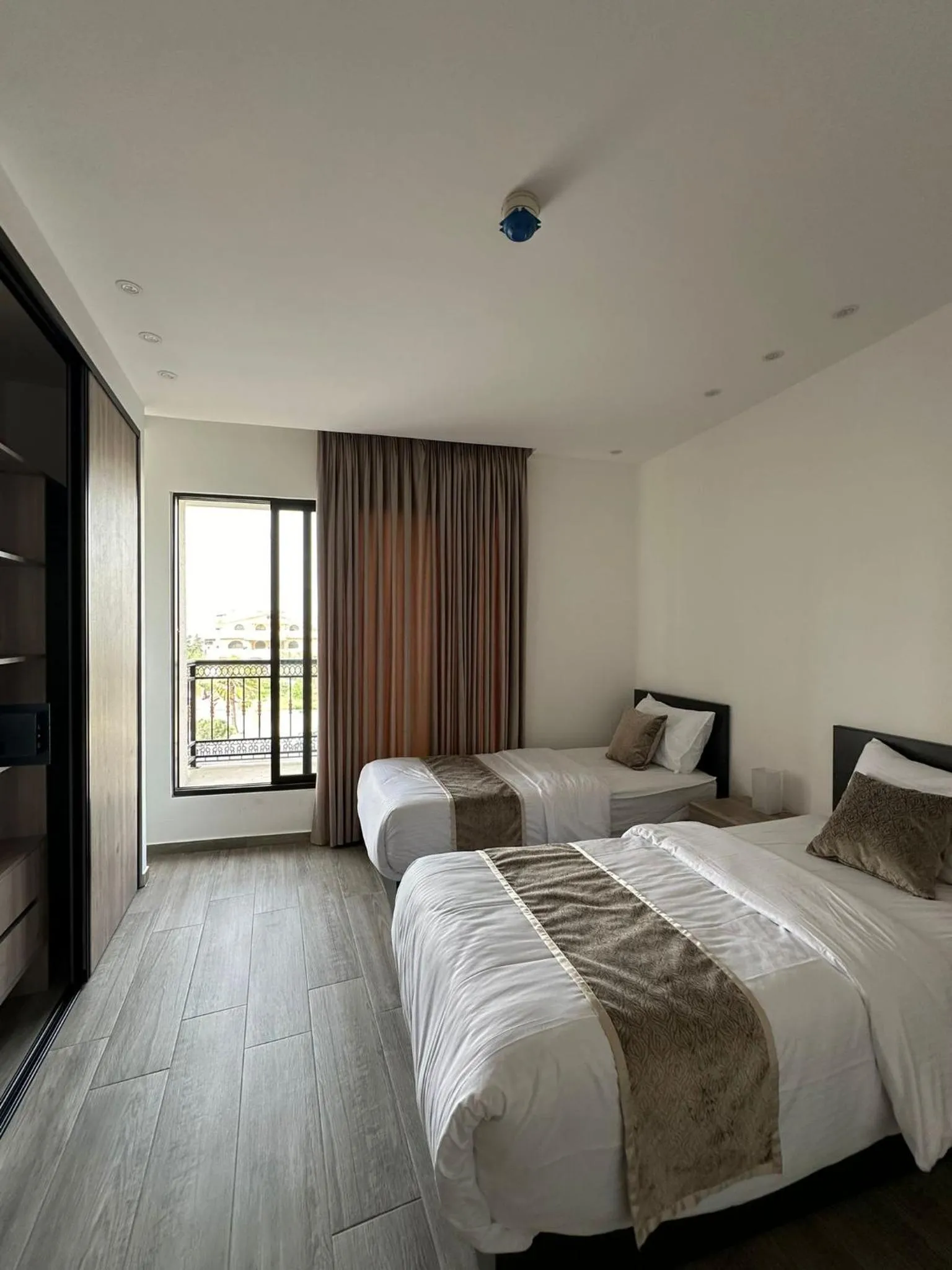 Bed in Alshakreen suites