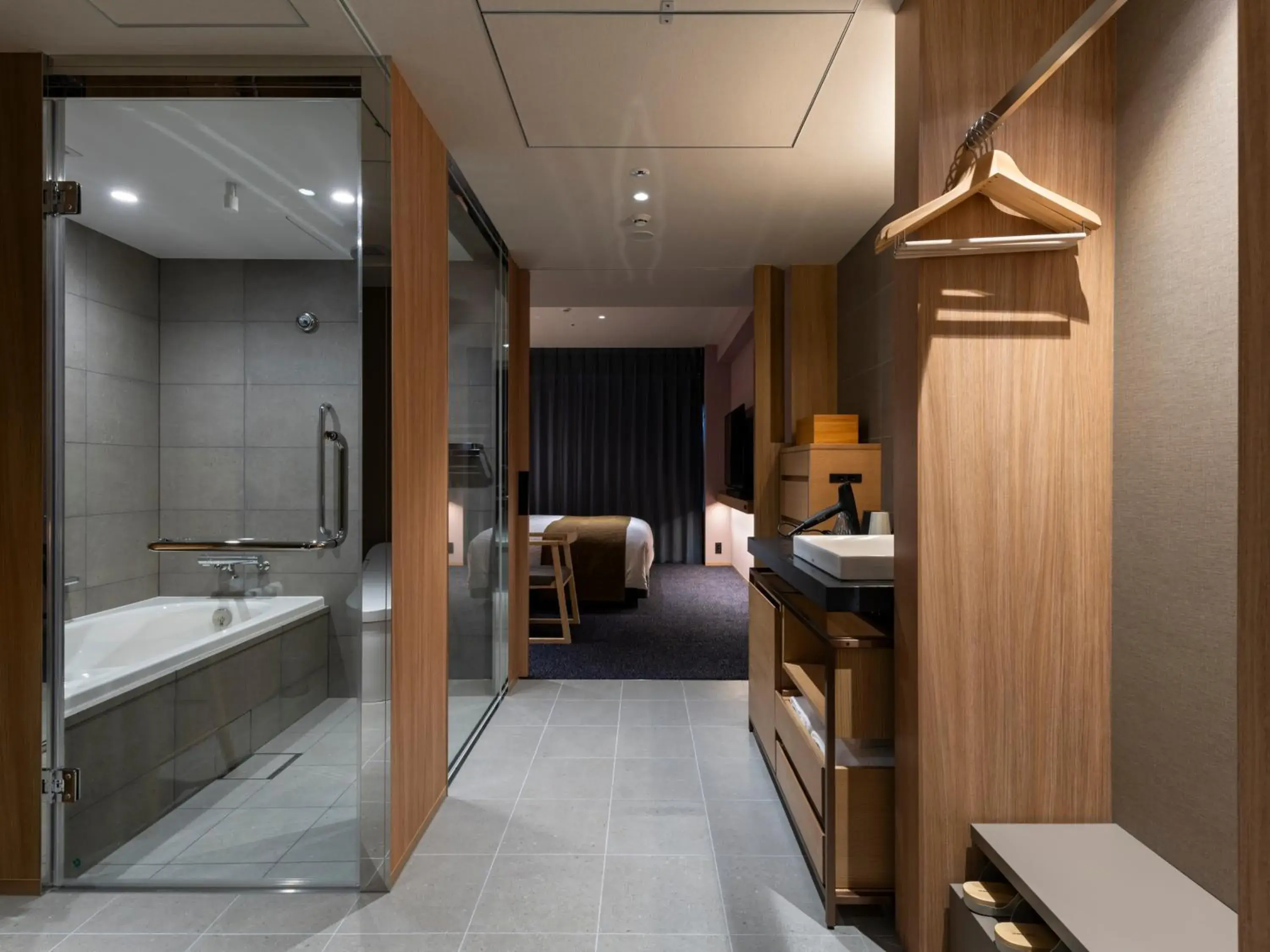 Deluxe Twin Room - single occupancy in Mitsui Garden Hotel Kyoto Sanjo PREMIER Deluxe Twin Room - single occupancy in Mitsui Garden Hotel Kyoto Sanjo PREMIER