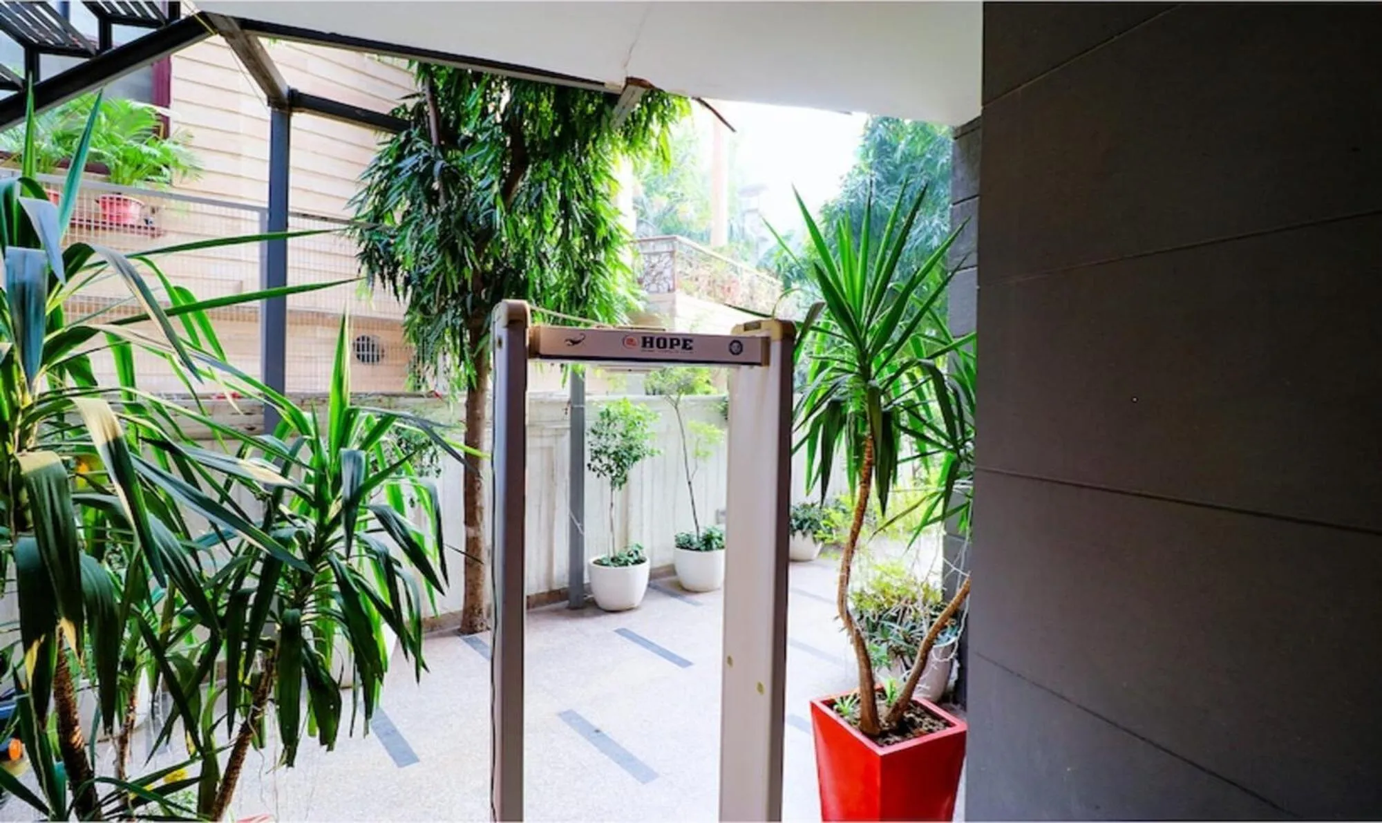 Facade/entrance in FabHotel Majestic JPM I