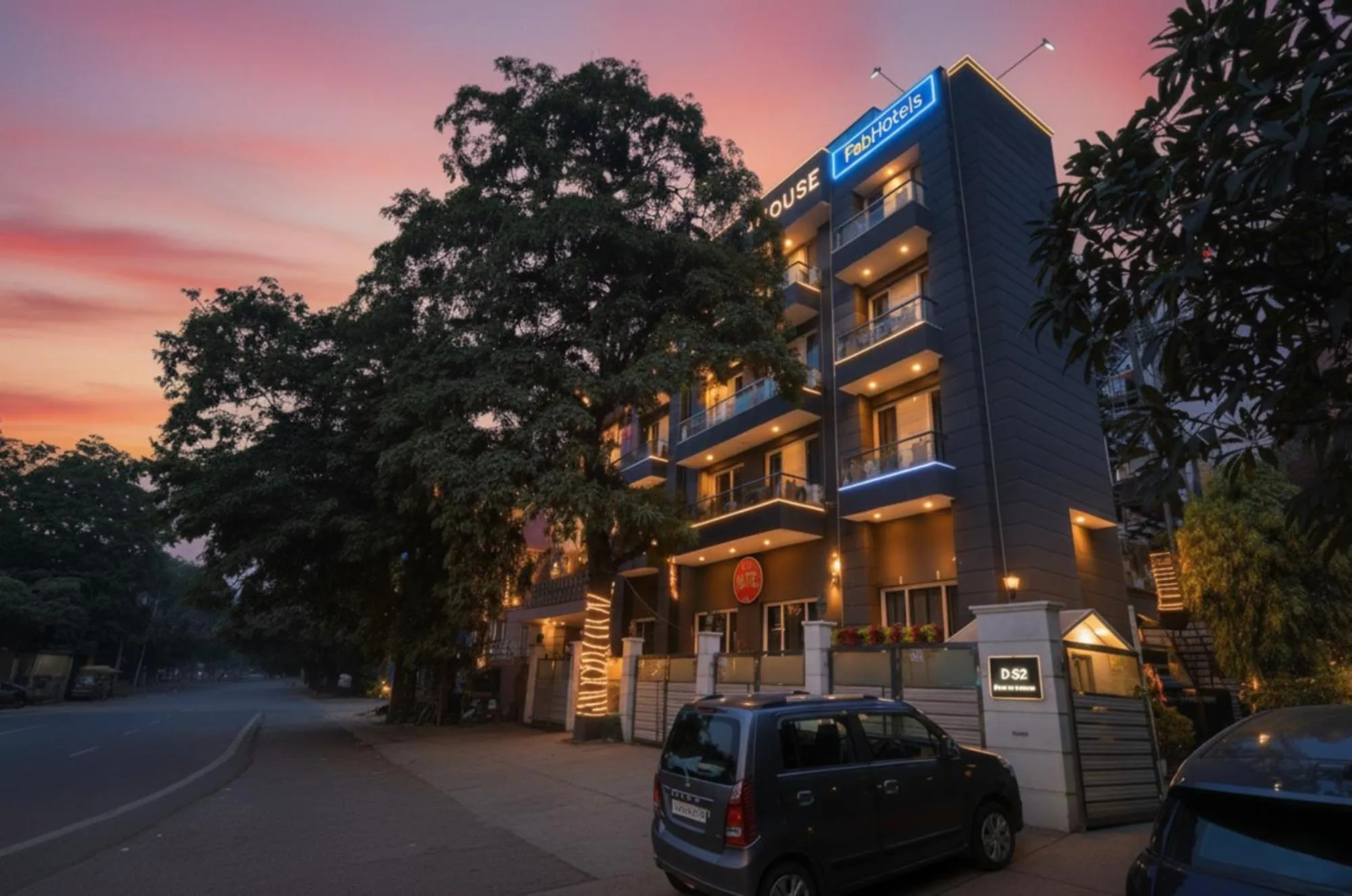 Property building in FabHotel Majestic JPM I