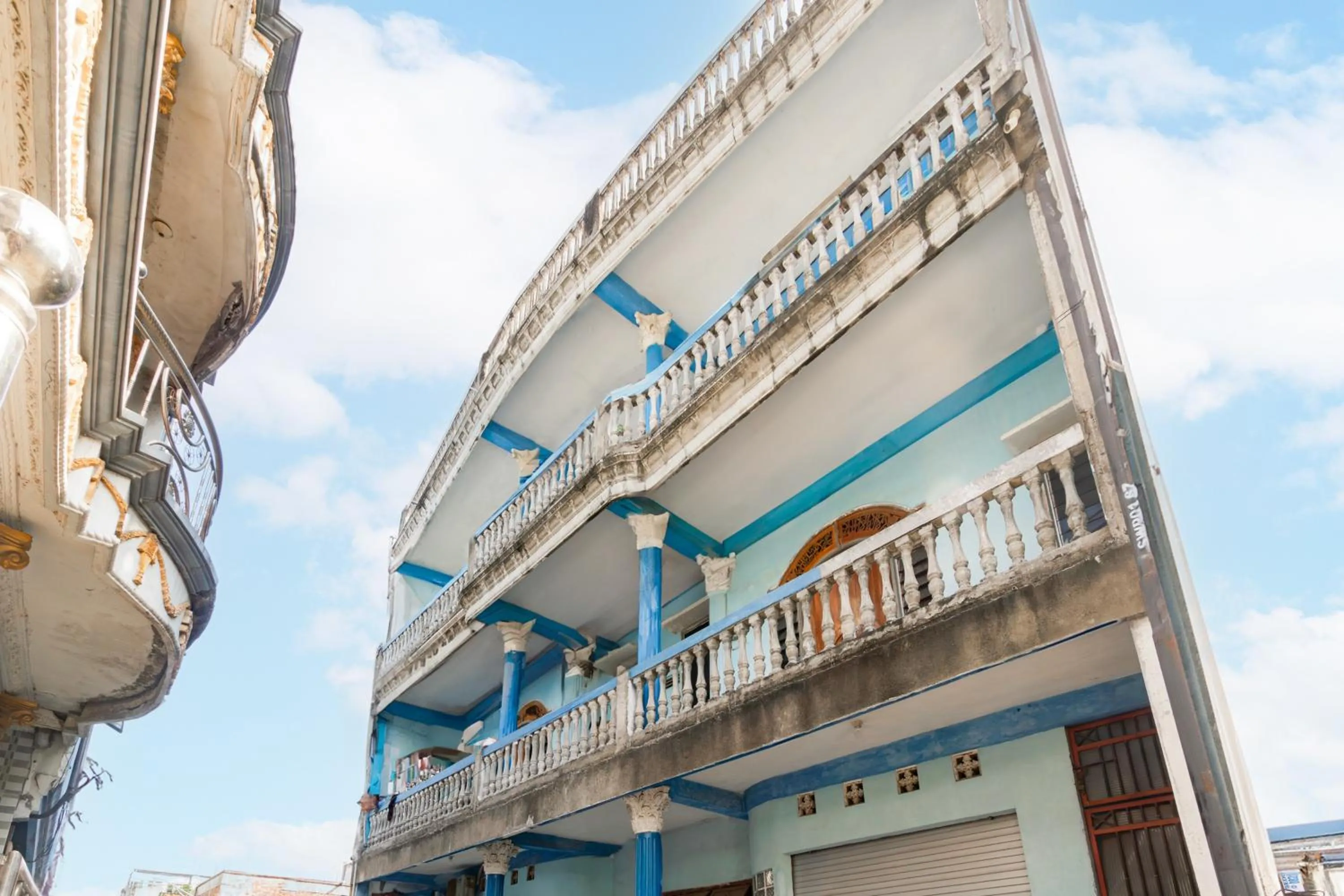 Facade/entrance in Hotel O Triple N Homestay