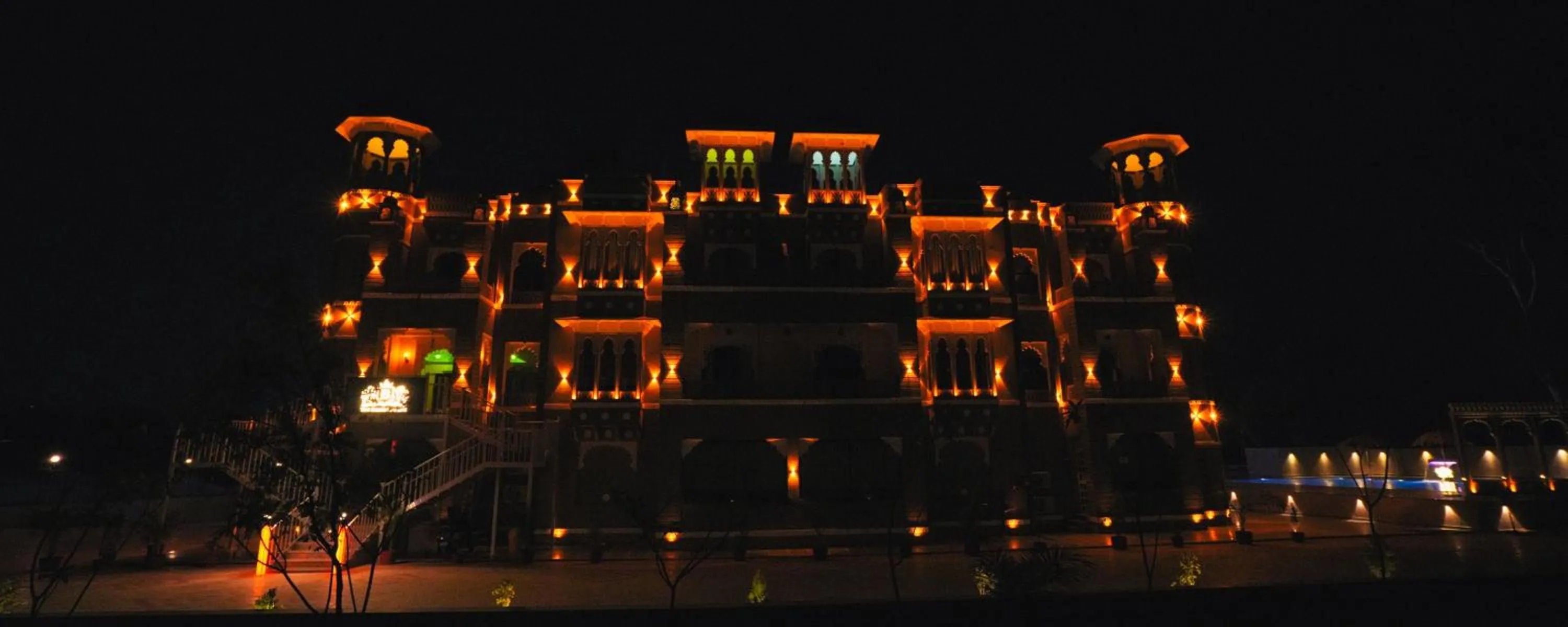 Night in The Biletha Bagh