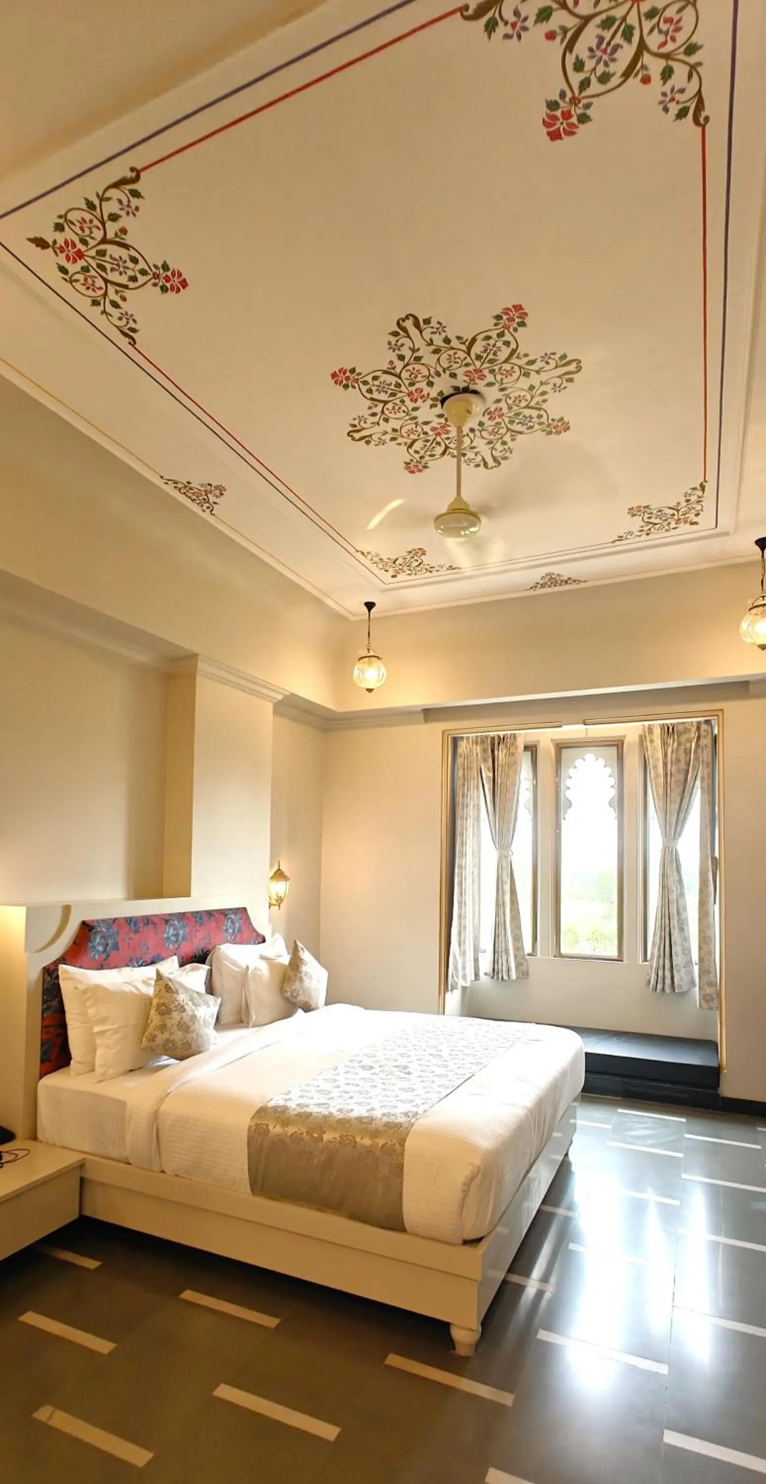 Photo of the whole room, Bed in The Biletha Bagh