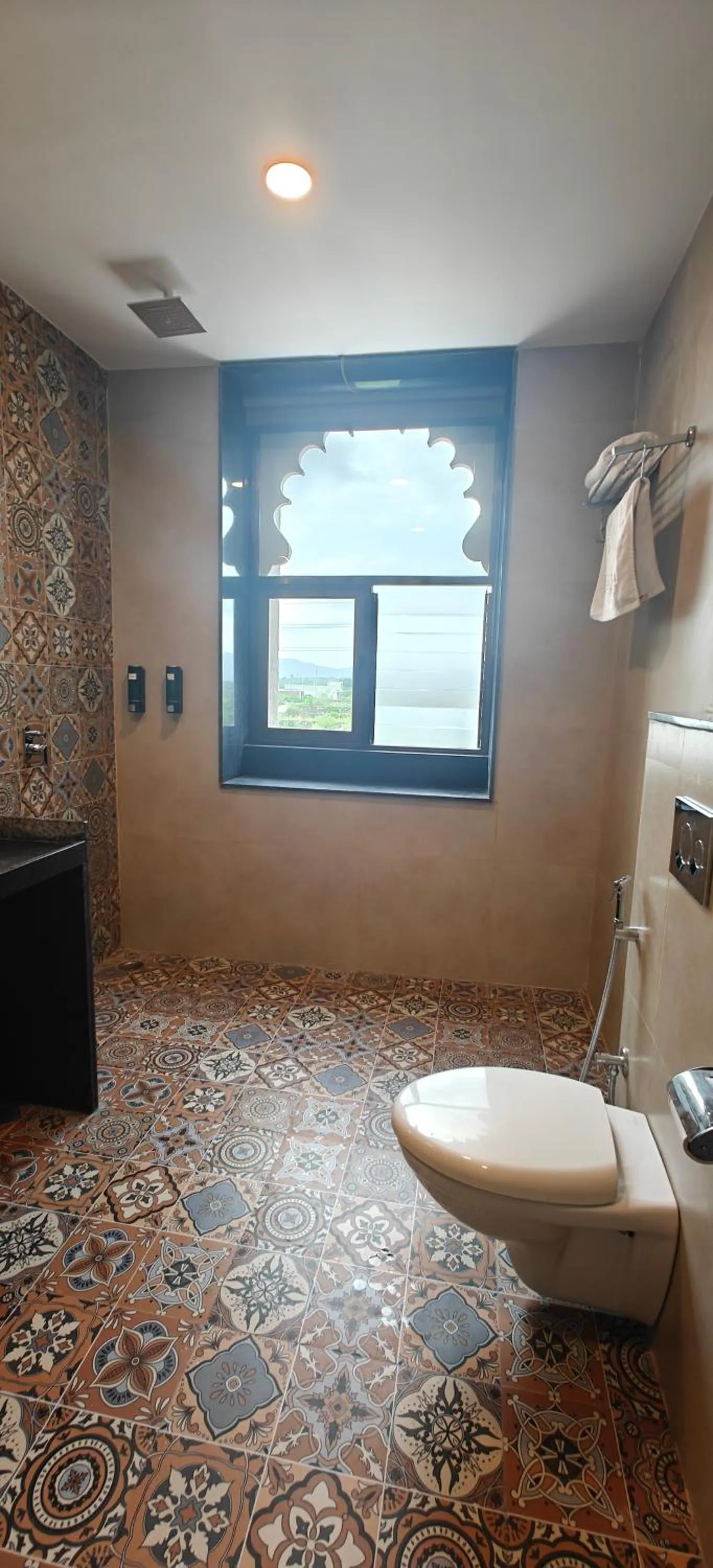 Toilet in The Biletha Bagh