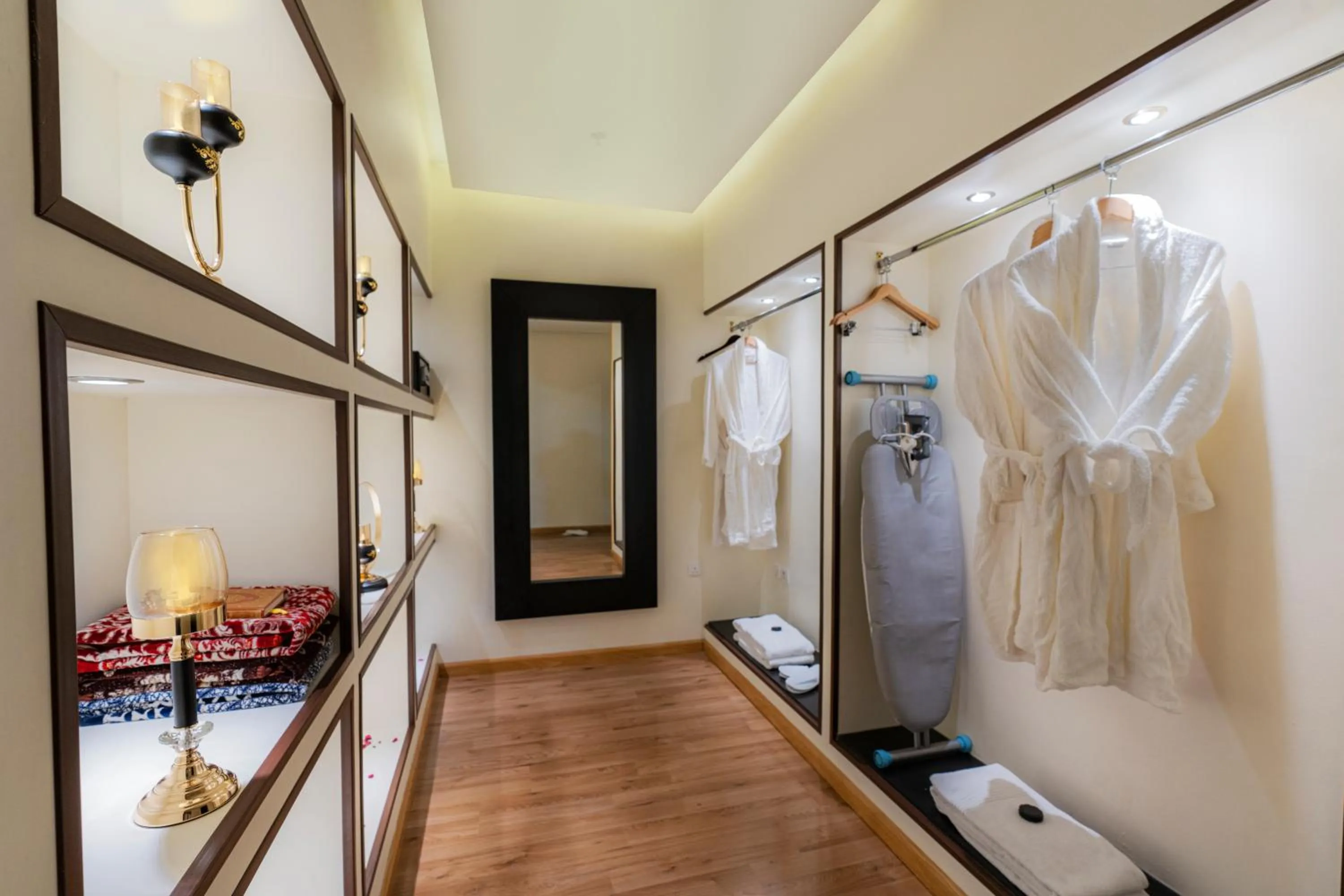 Decorative detail in شقق بلاتينيوم السبعين للشقق المخدومة