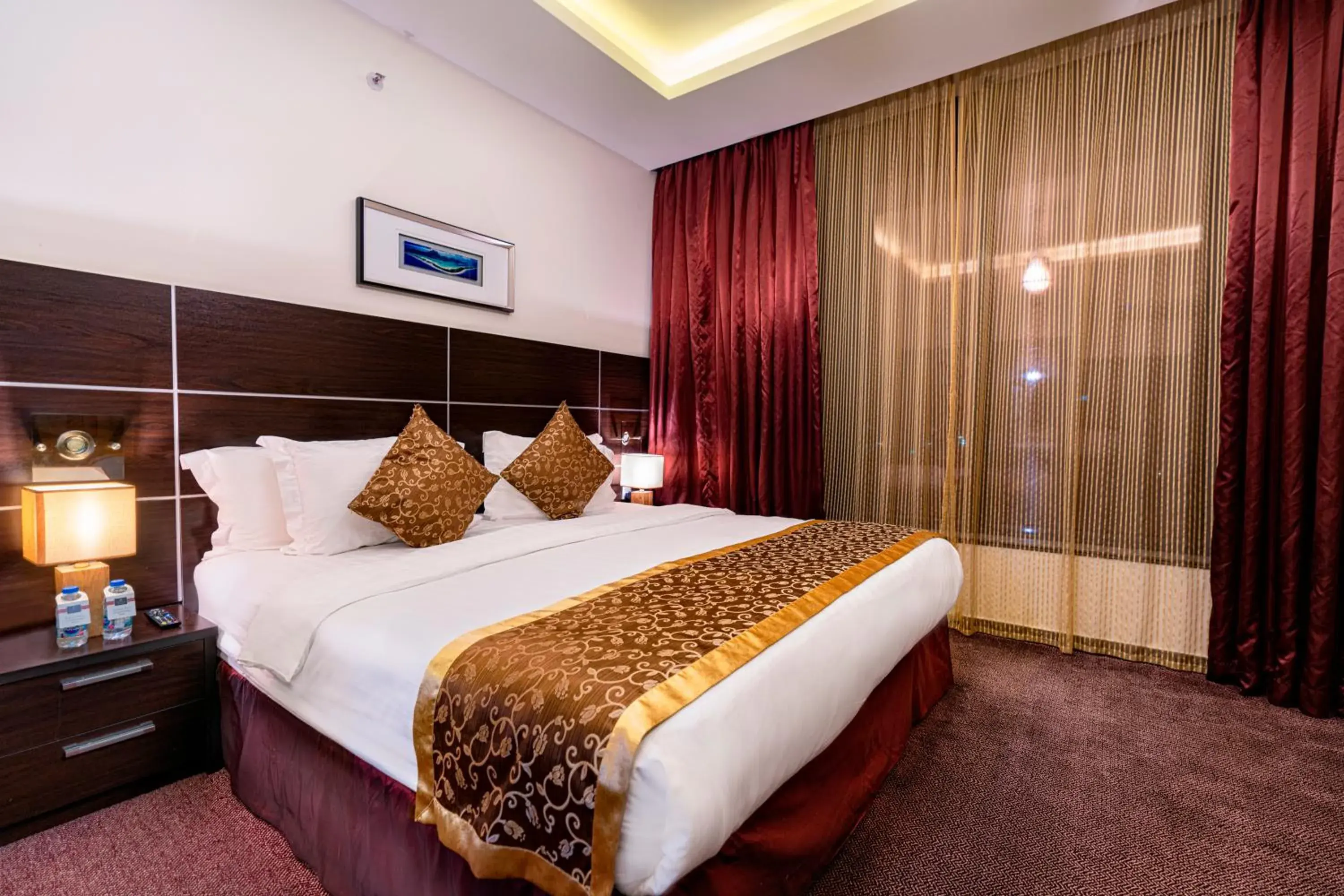 Bedroom, Bed in Platinum Seventy Bedroom, Bed in Platinum Seventy