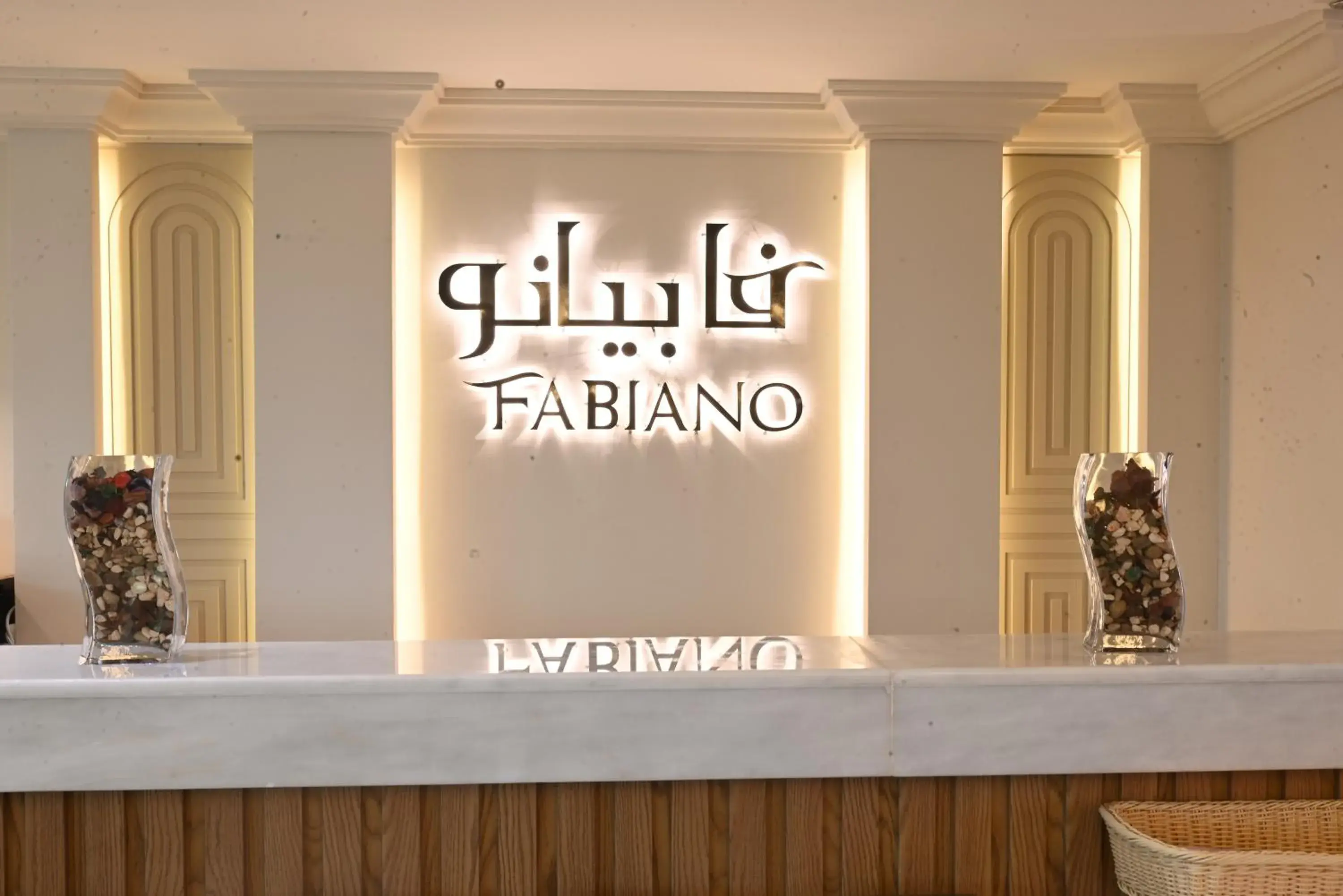 Restaurant/places to eat in Platinum Seventy Restaurant/places to eat in Platinum Seventy