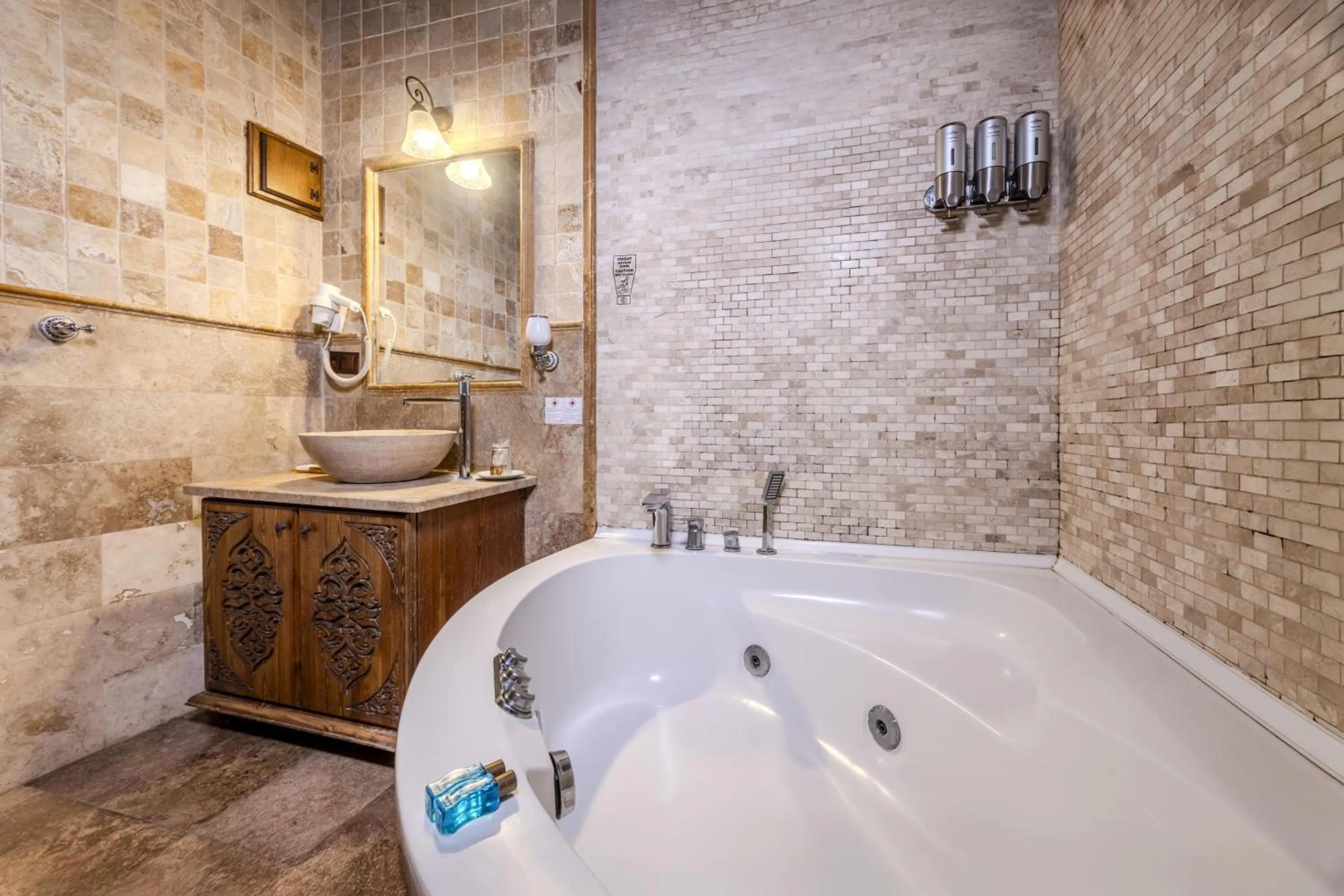 Shower in Cappadocia Inn Cave Hotel