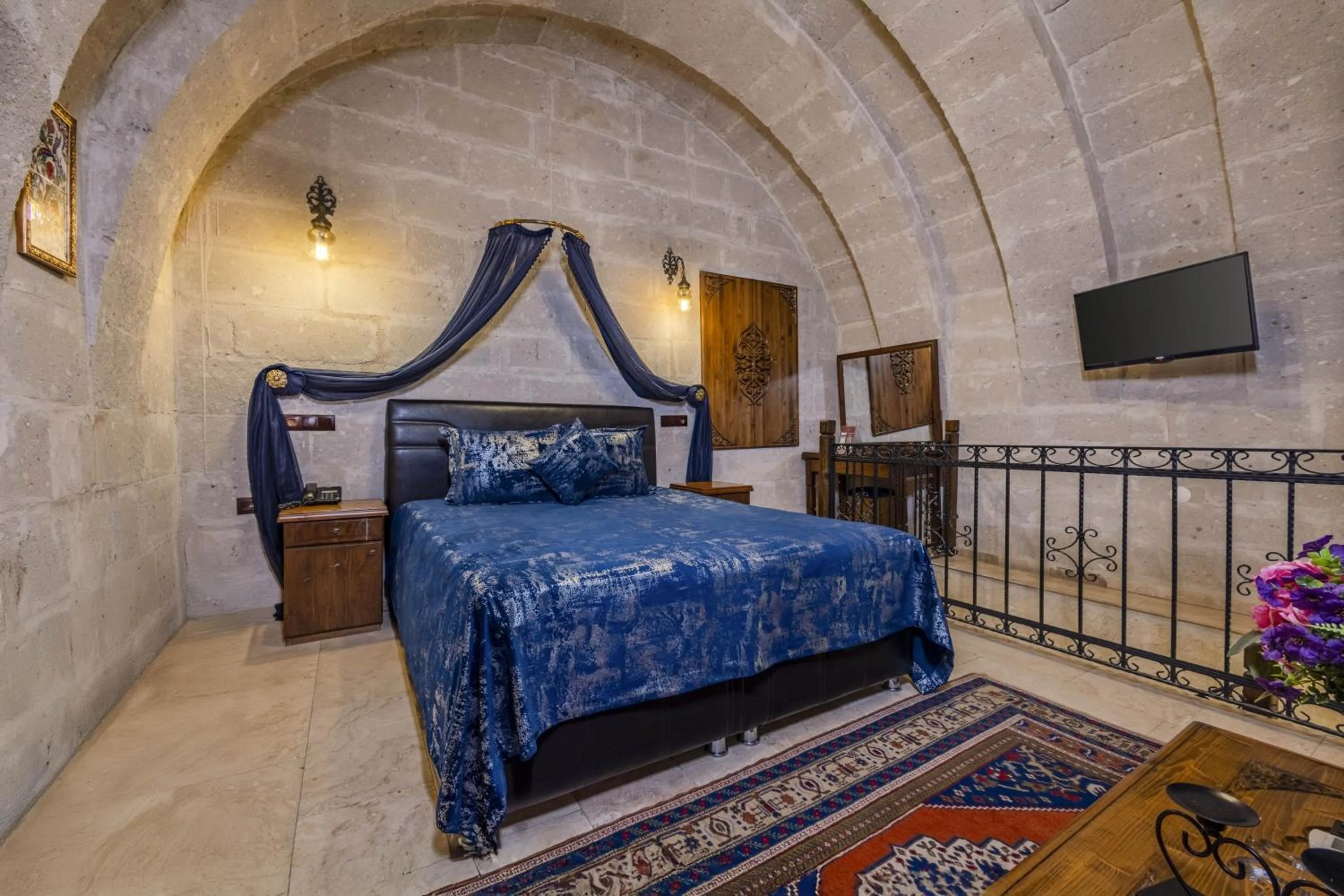 Bed in Cappadocia Inn Cave Hotel