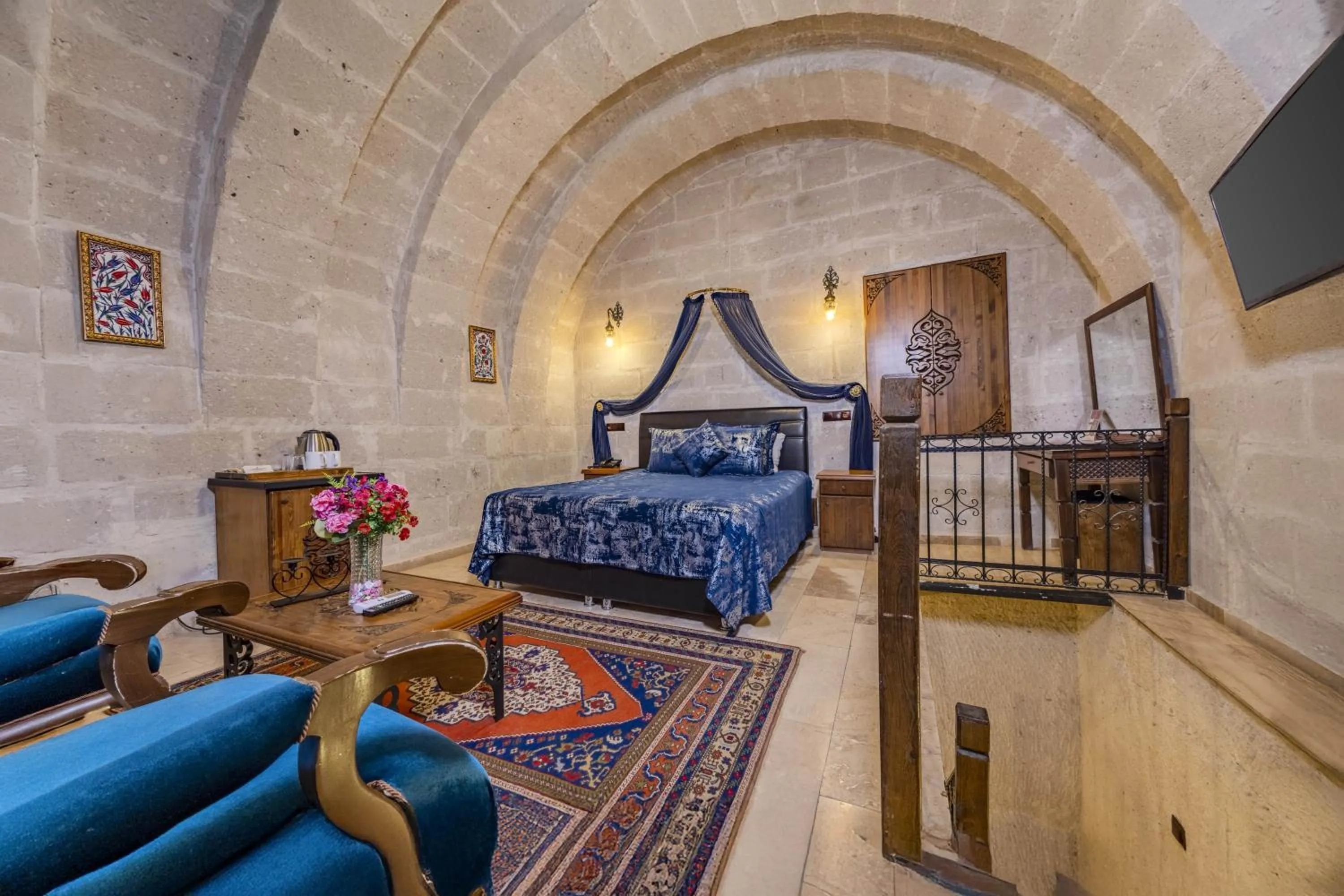 Seating area, Bed in Cappadocia Inn Cave Hotel