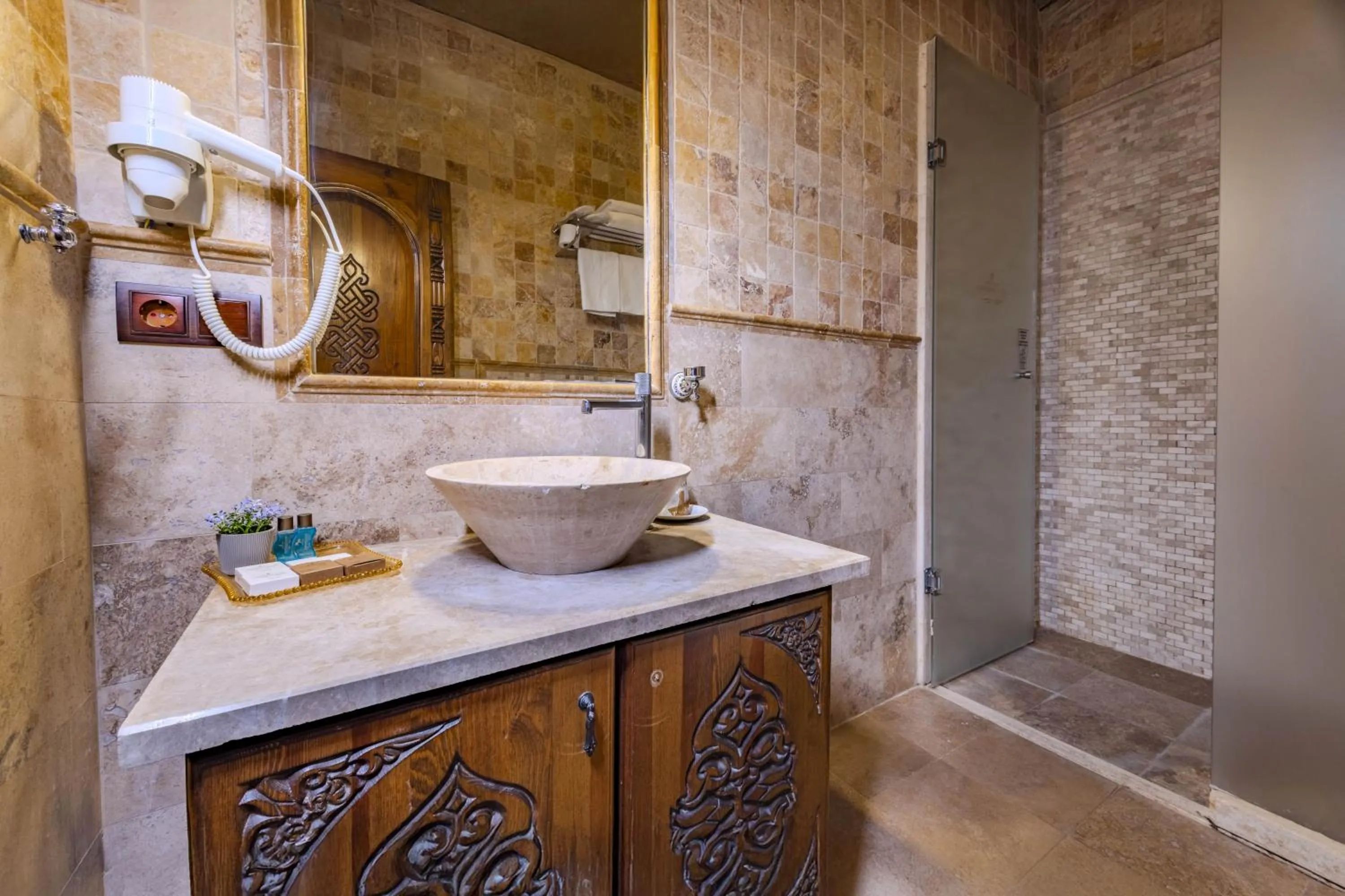 Shower in Cappadocia Inn Cave Hotel