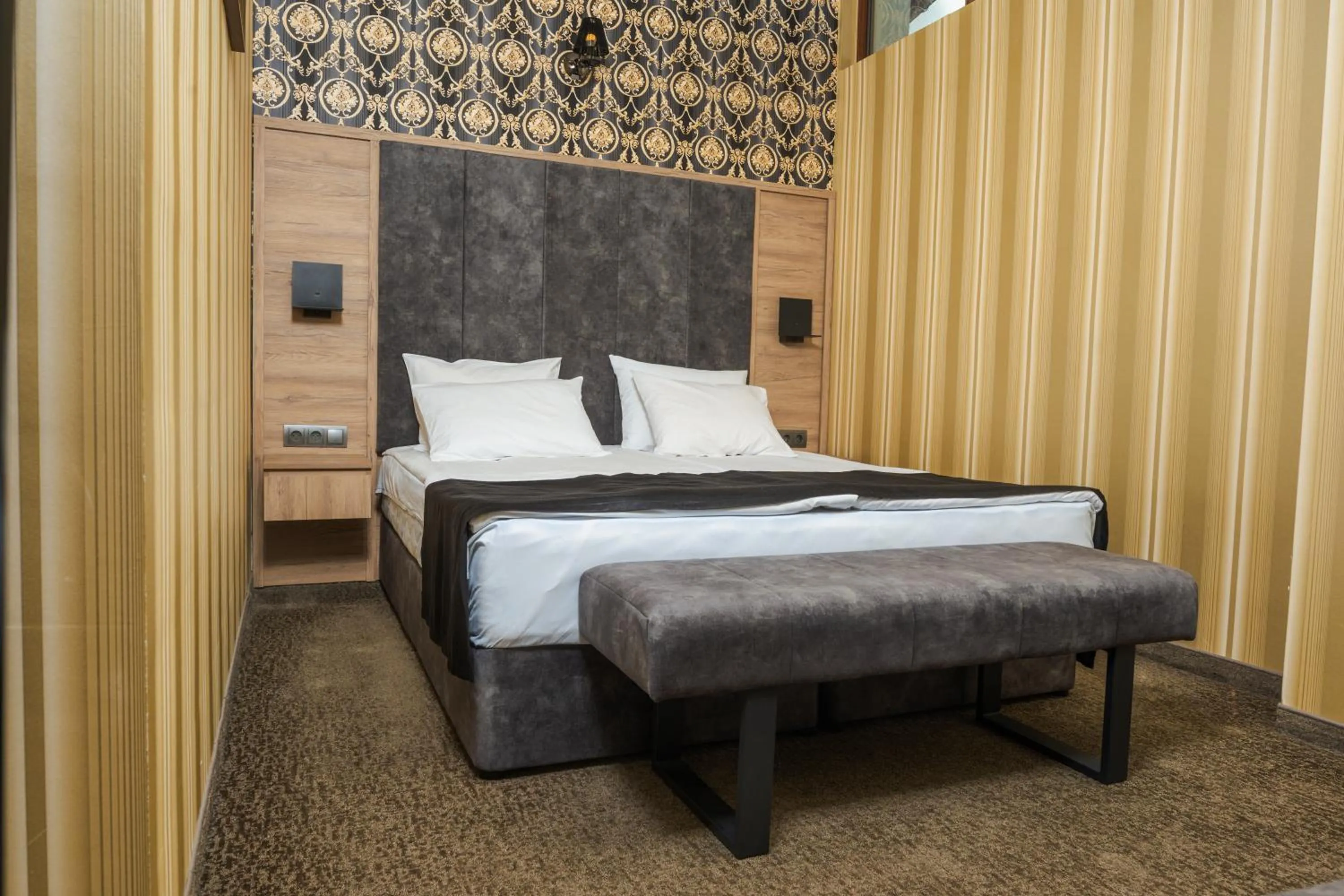 Bed in Paradise SPA Hotel