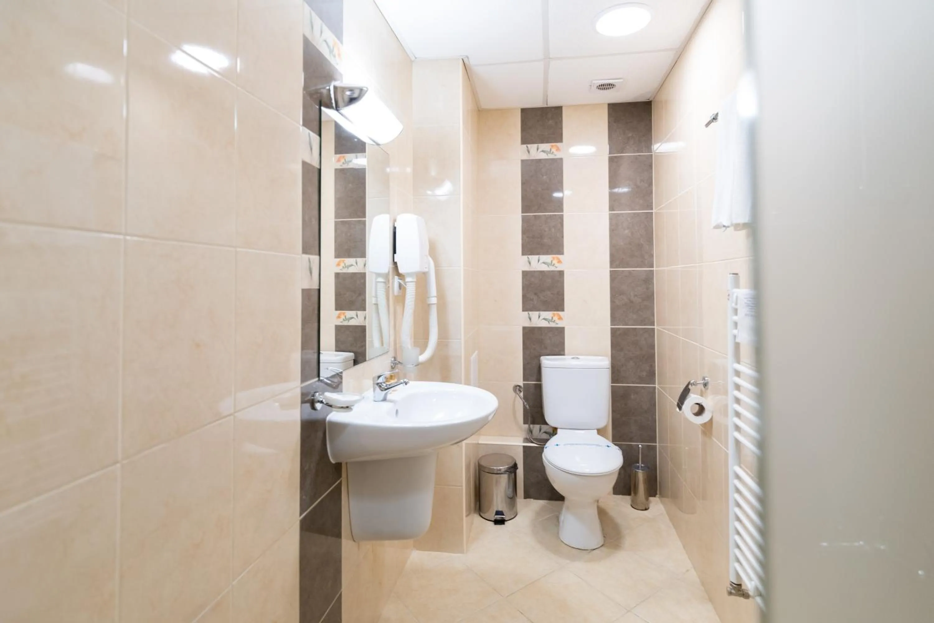 Bathroom in Paradise SPA Hotel