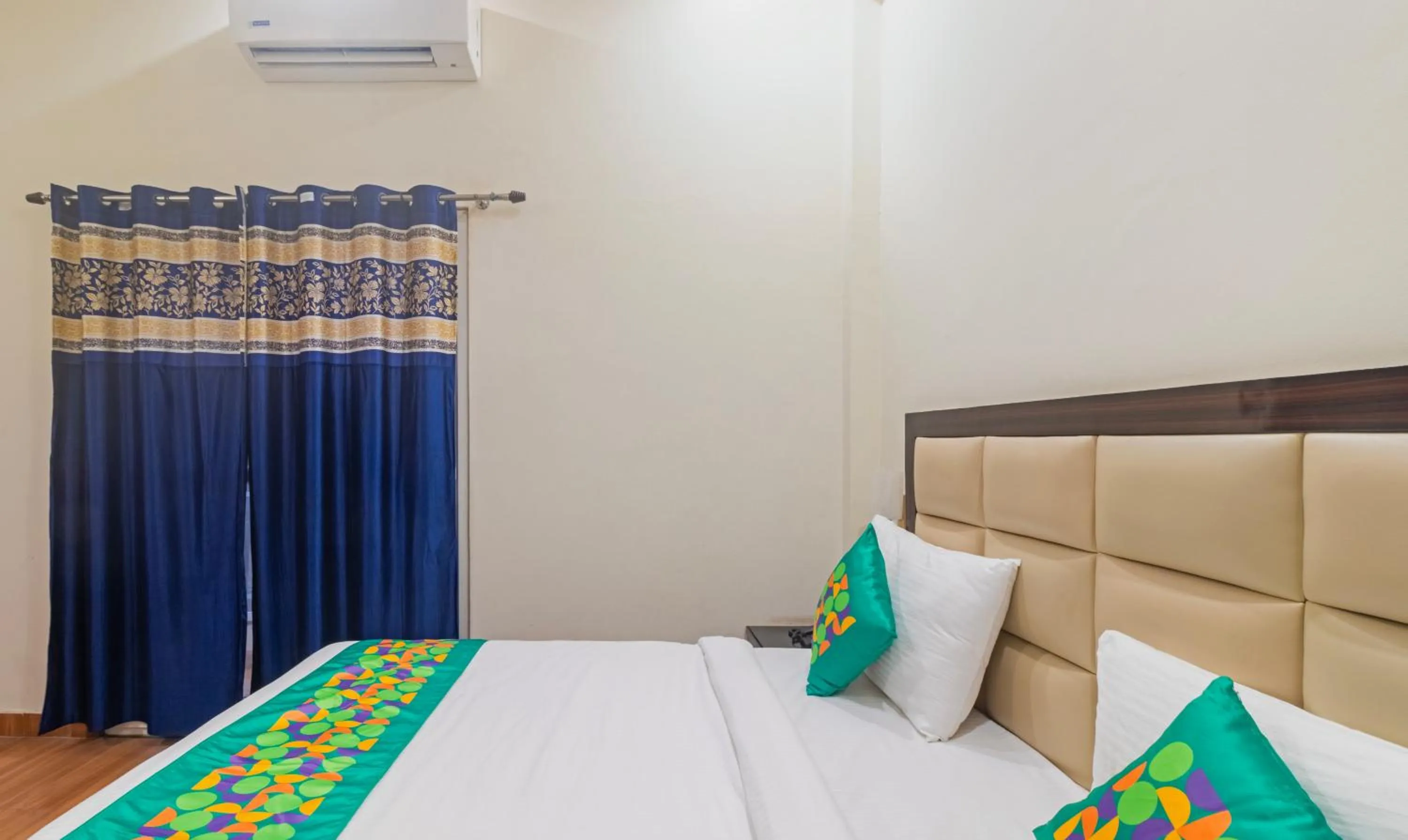 Bedroom, Bed in Treebo Brij Kaushal, Near Prem Mandir