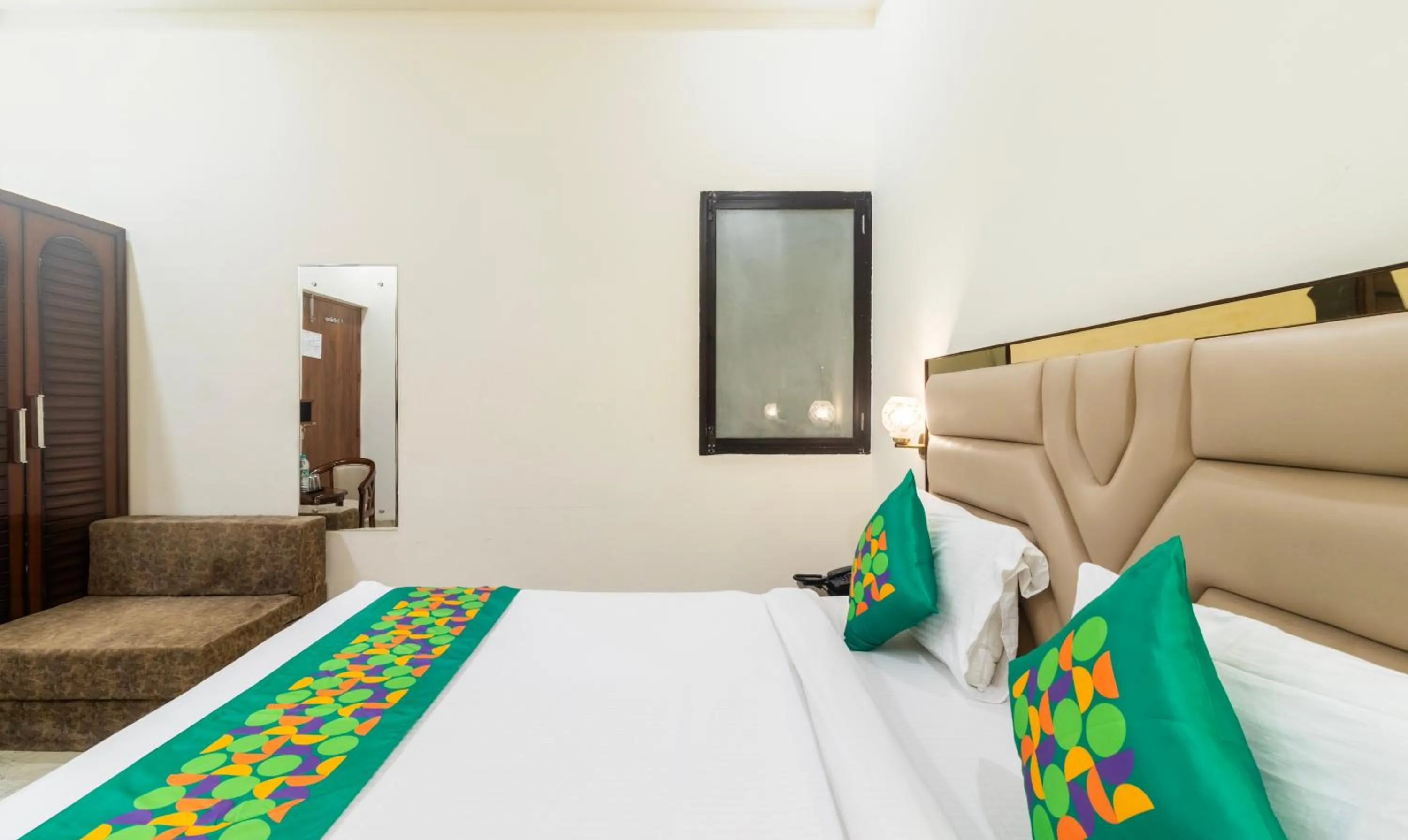 Bedroom, Bed in Treebo Brij Kaushal, Near Prem Mandir