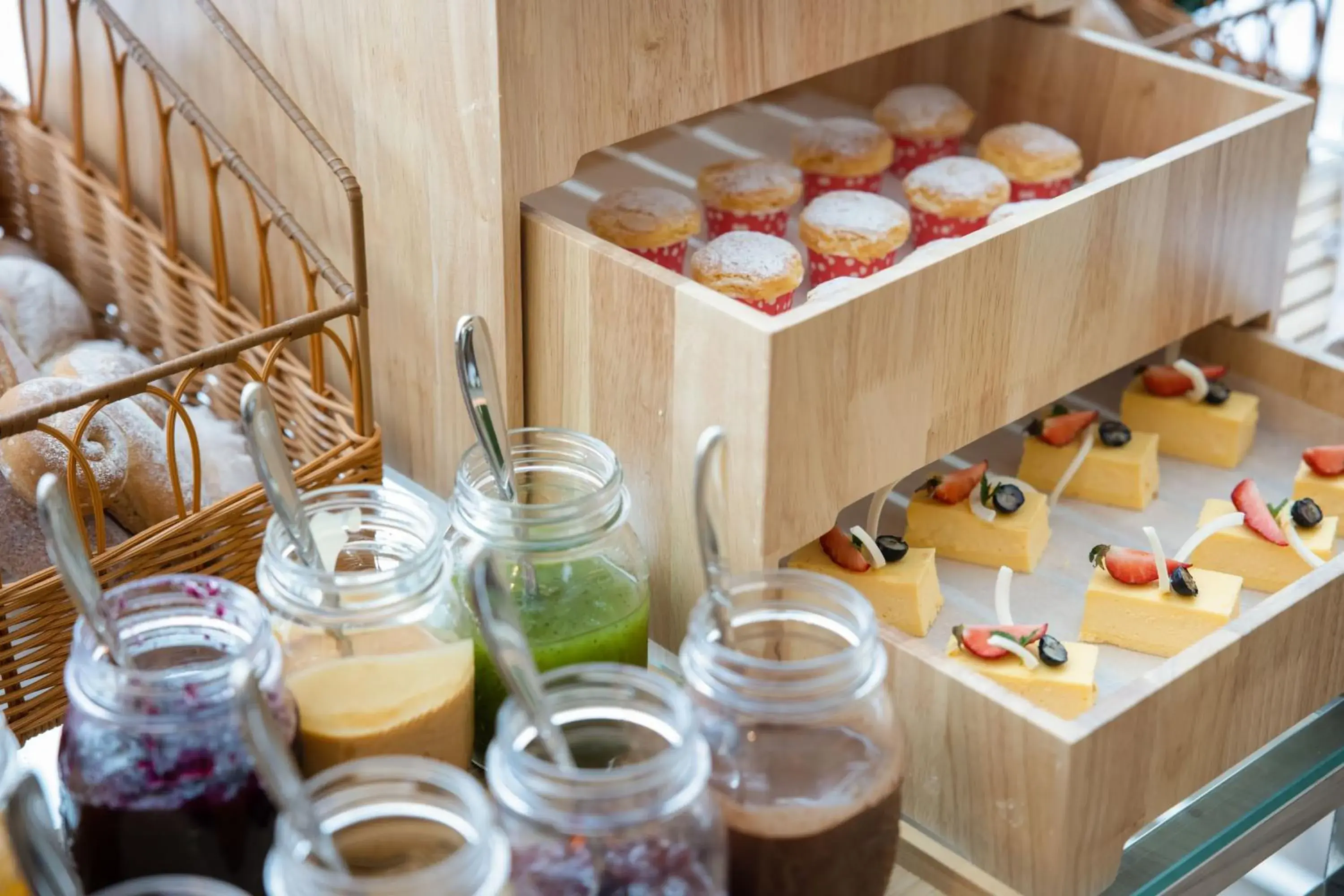 Restaurant/places to eat in Home2 Suite by Hilton Dongguan Shijie Restaurant/places to eat in Home2 Suite by Hilton Dongguan Shijie