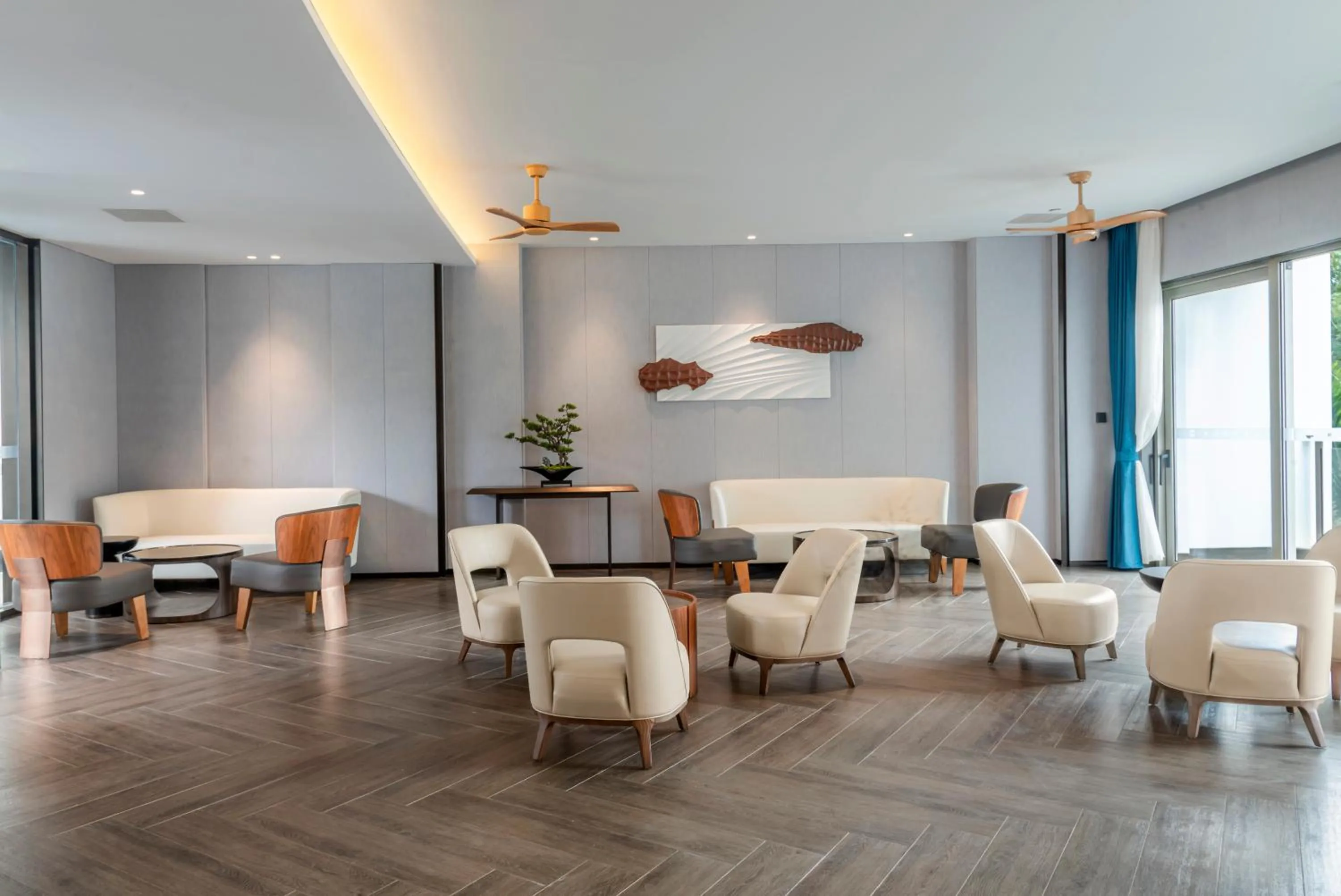 Seating area in Sanya Junji Seaview Hotel