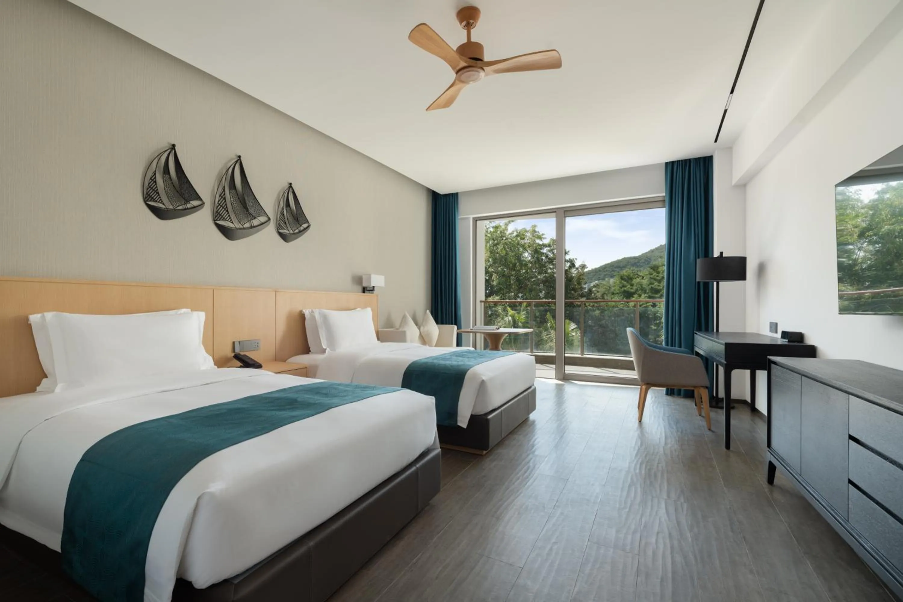 View (from property/room), Bed in Sanya Junji Seaview Hotel