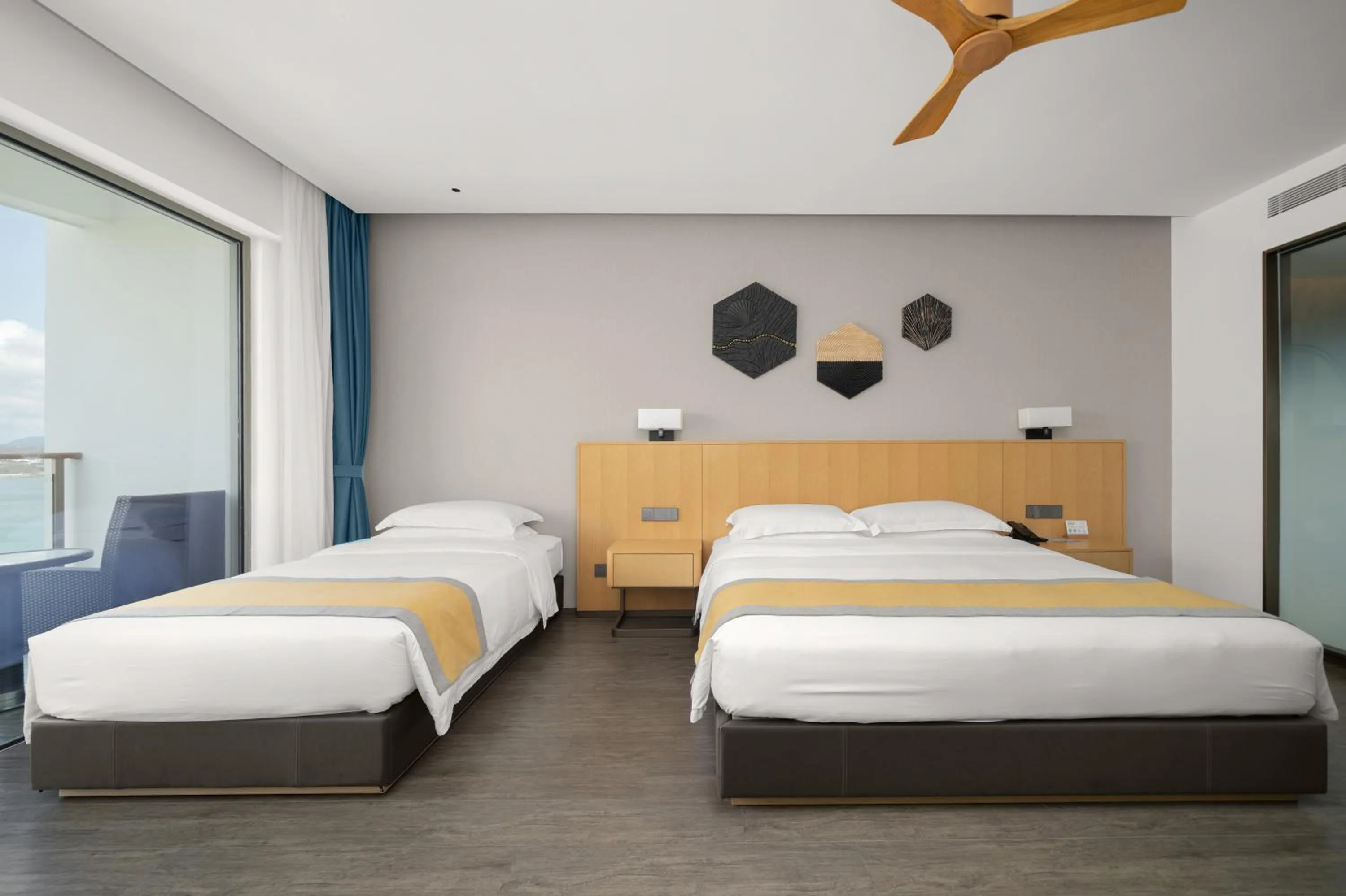 Bed in Sanya Junji Seaview Hotel